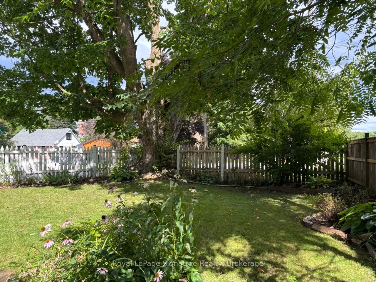 135 Edwin Street E