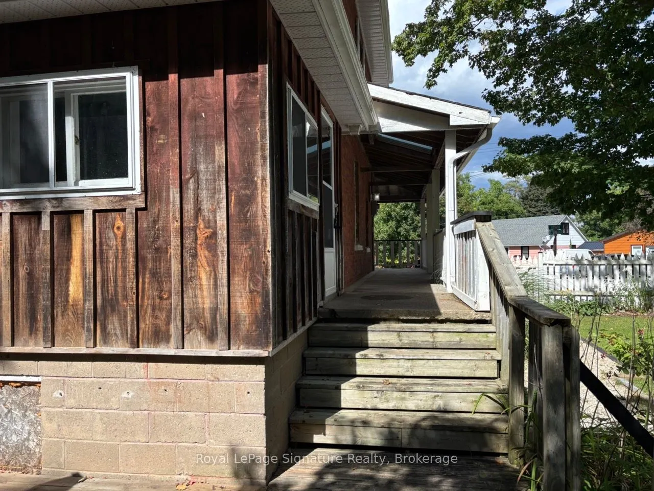 135 Edwin Street E