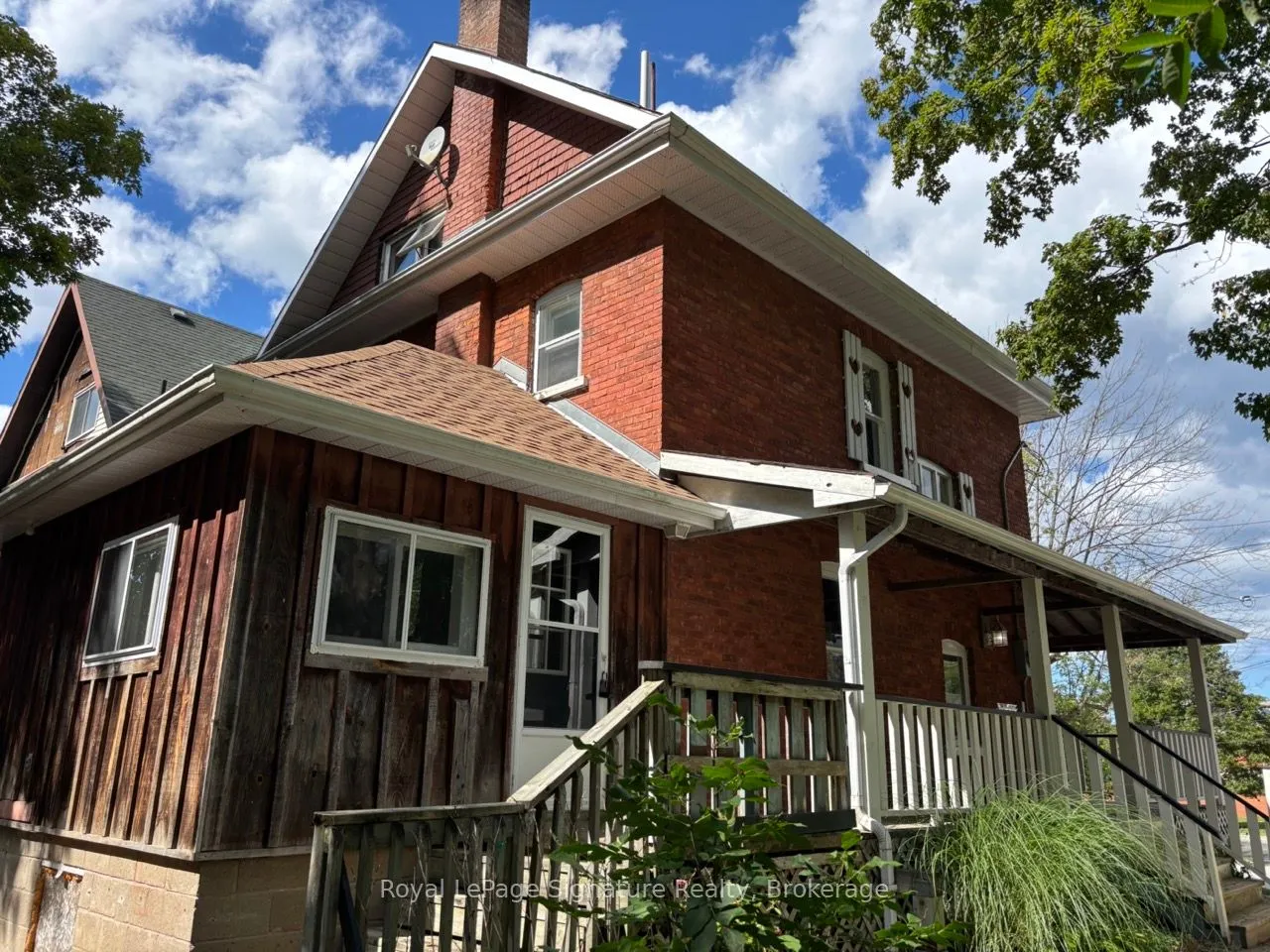 135 Edwin Street E