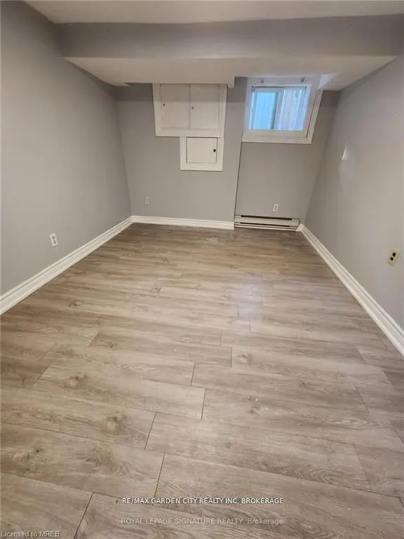 323 Queenston Street, #1