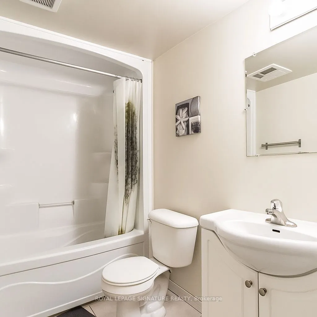 261 Lester Street, #301