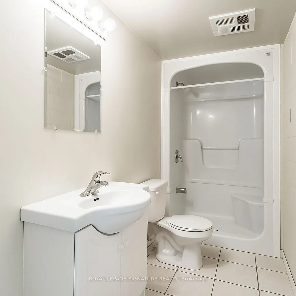 261 Lester Street, #301