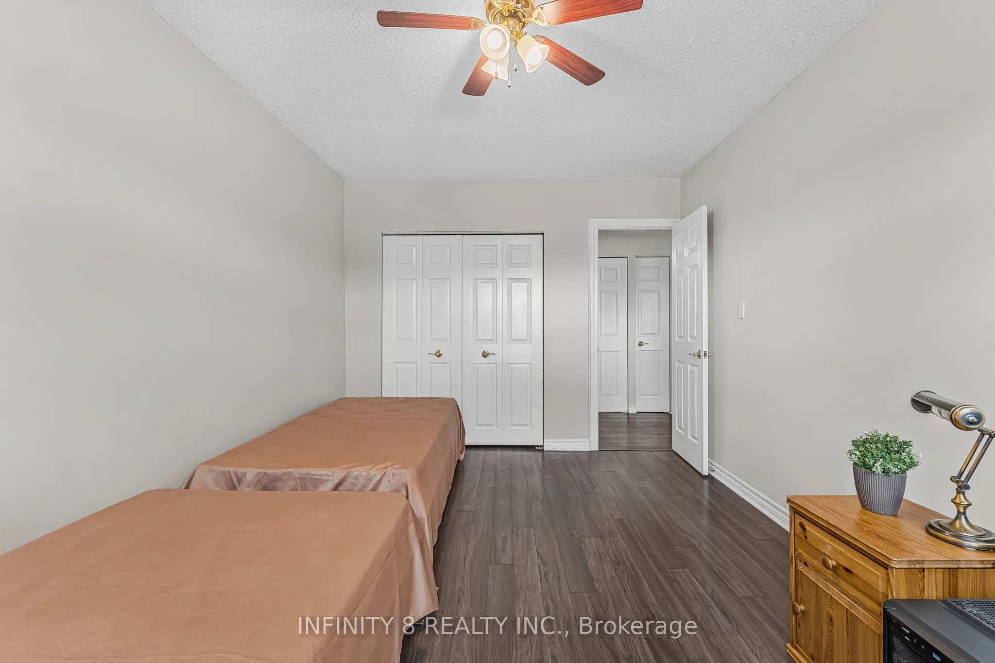 264 Oakdale Avenue, #301