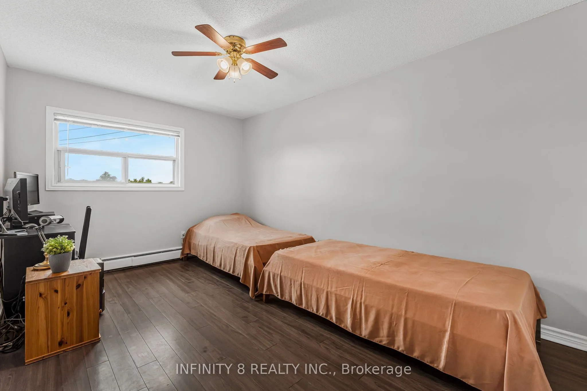 264 Oakdale Avenue, #301