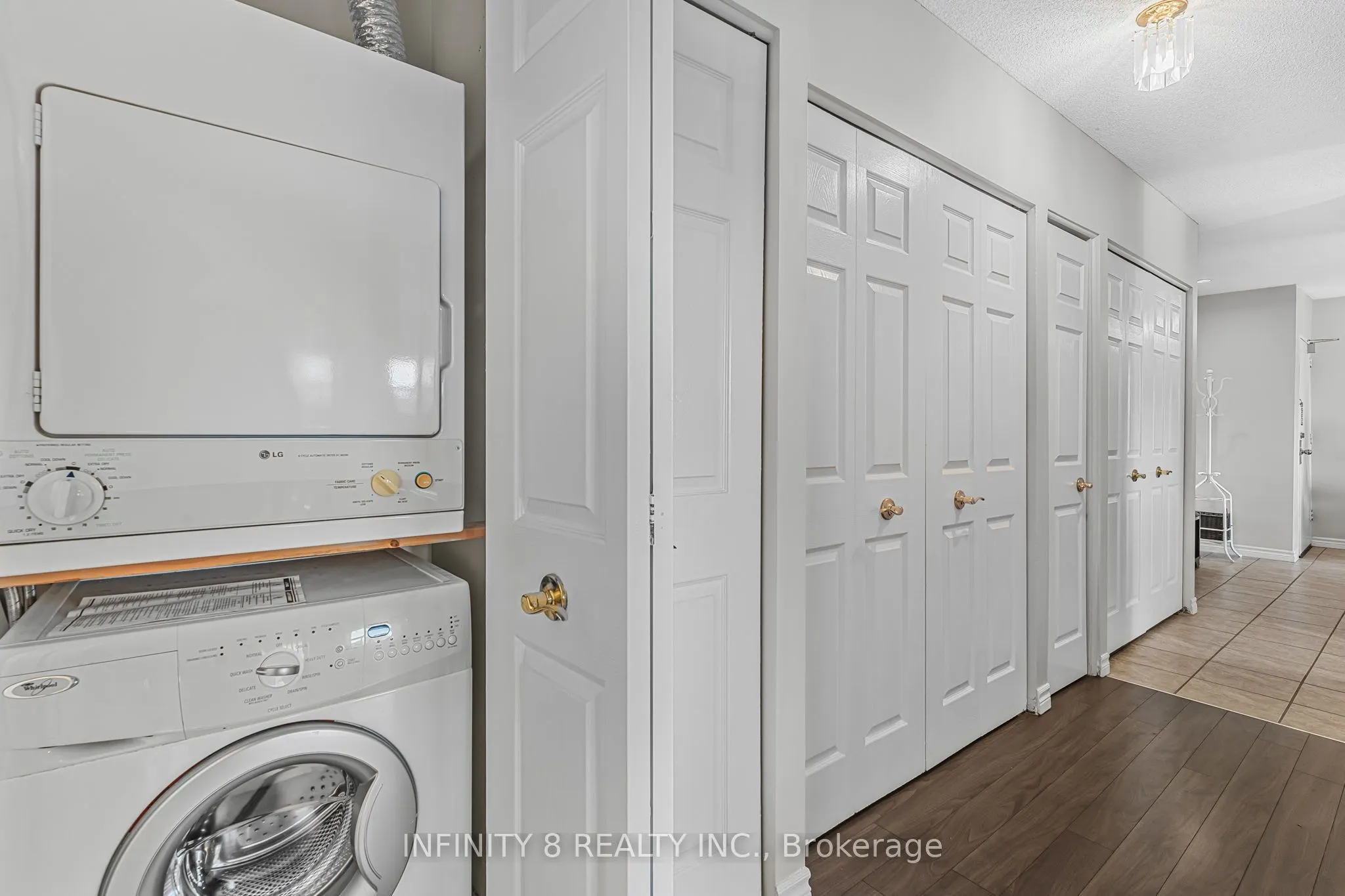 264 Oakdale Avenue, #301