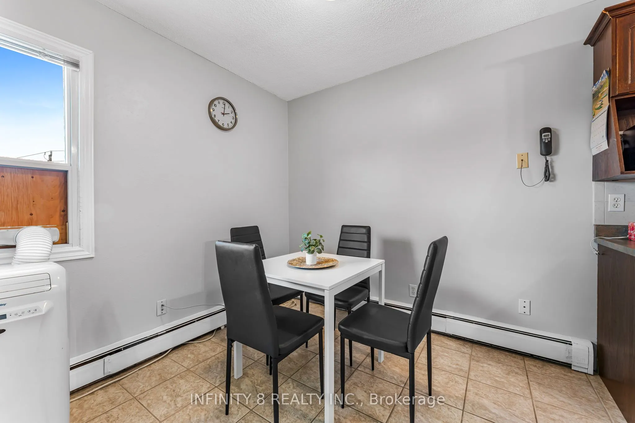 264 Oakdale Avenue, #301