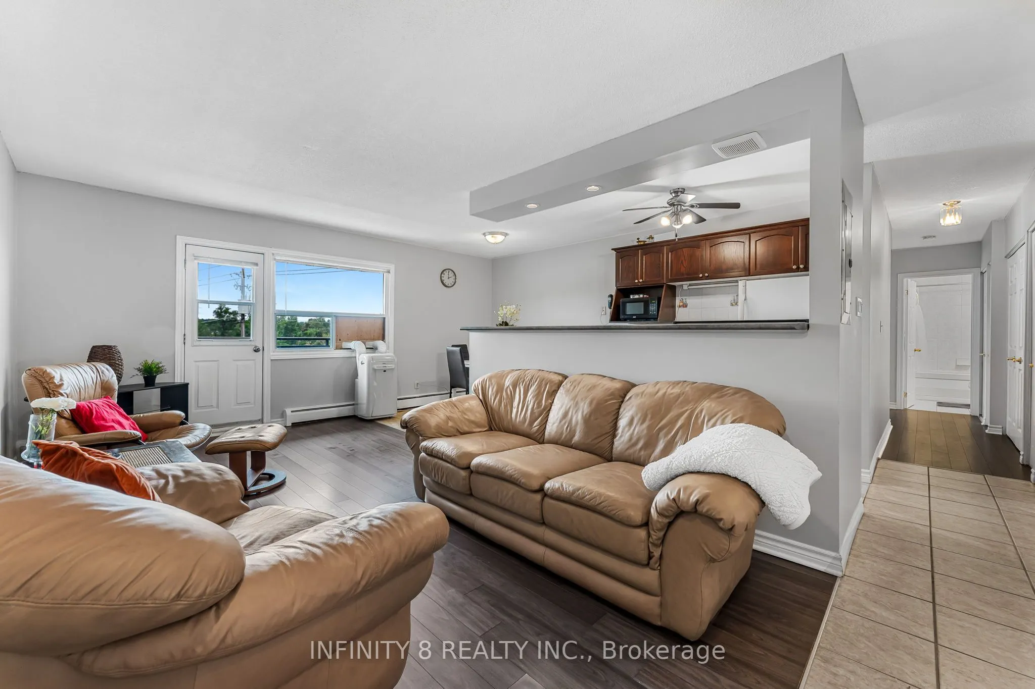 264 Oakdale Avenue, #301