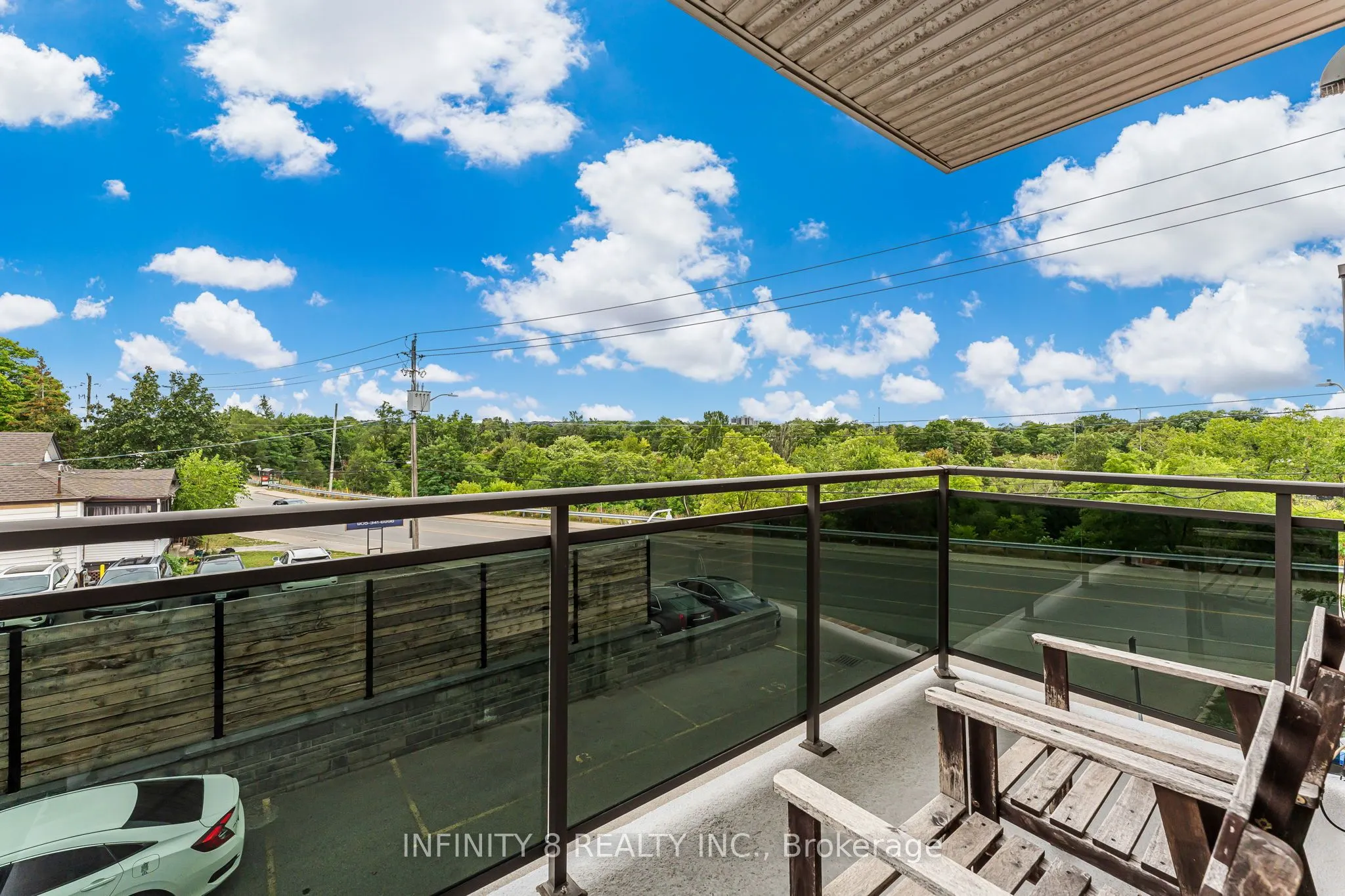 264 Oakdale Avenue, #301