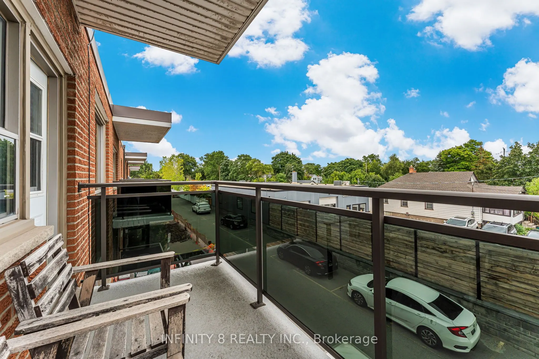 264 Oakdale Avenue, #301