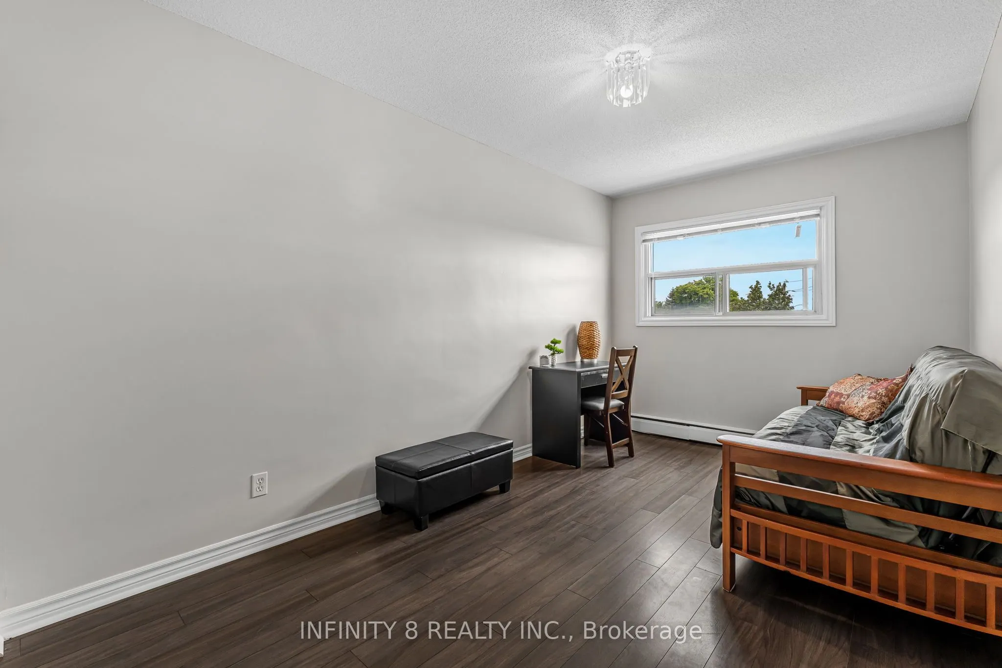 264 Oakdale Avenue, #301