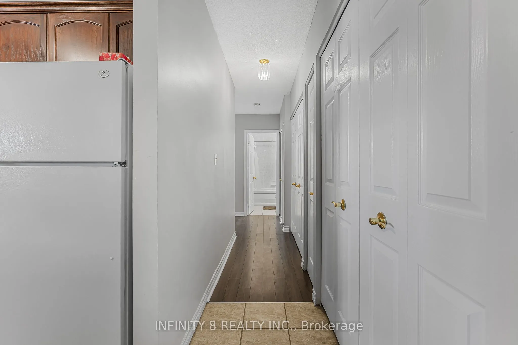 264 Oakdale Avenue, #301