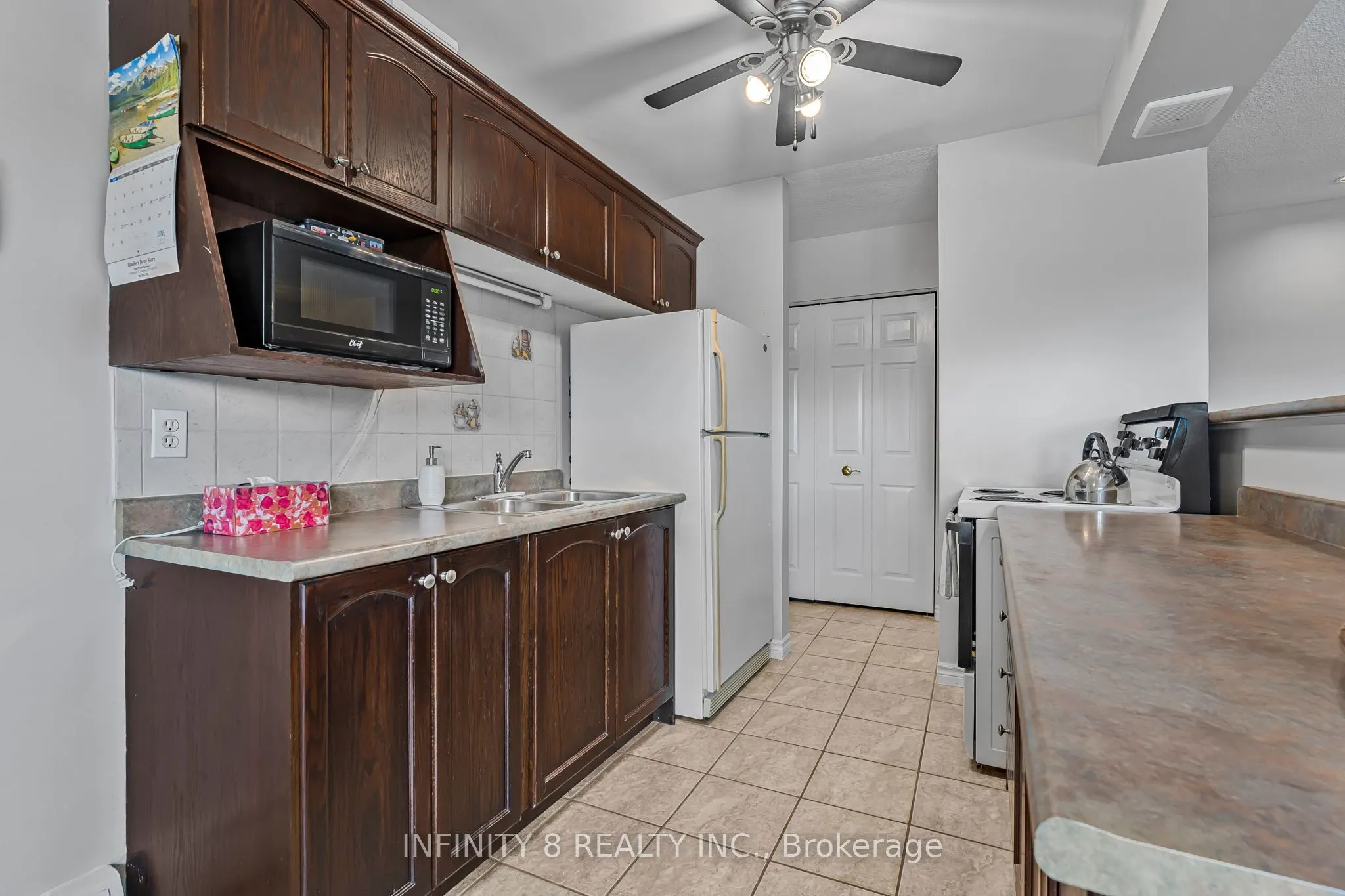 264 Oakdale Avenue, #301
