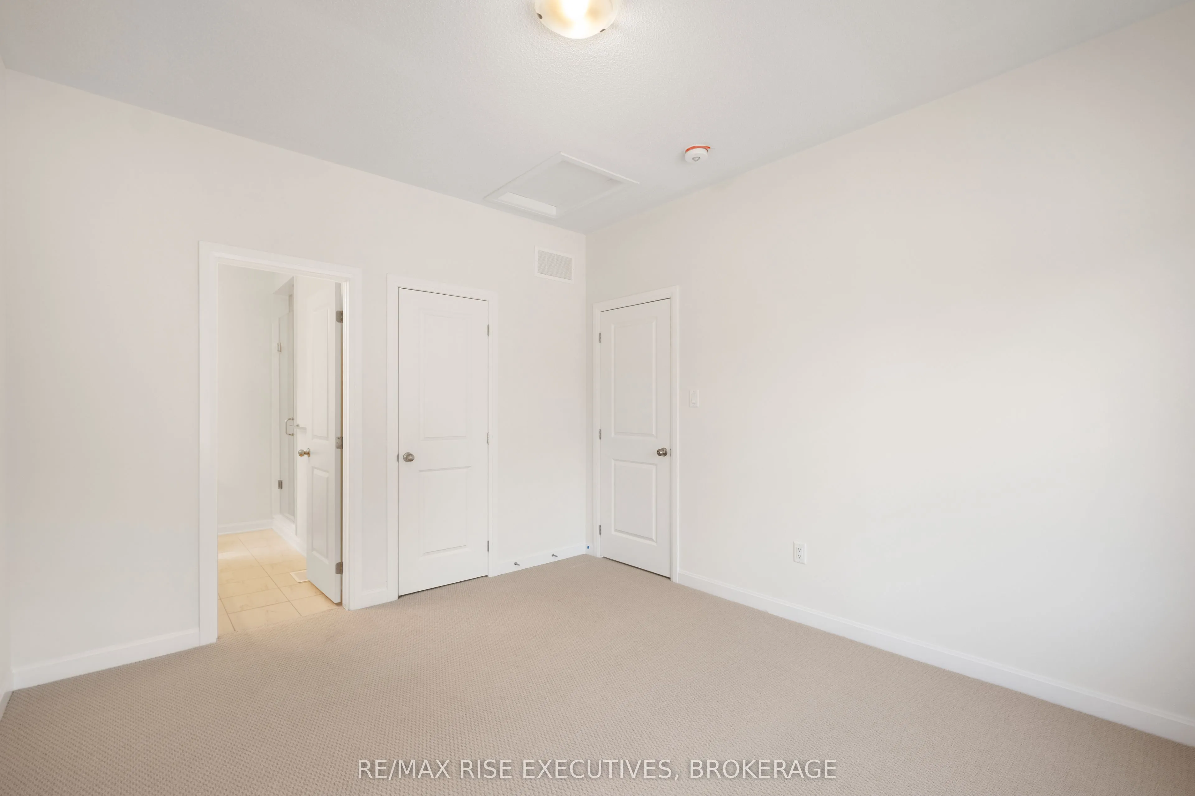 128 Gildersleeve Boulevard