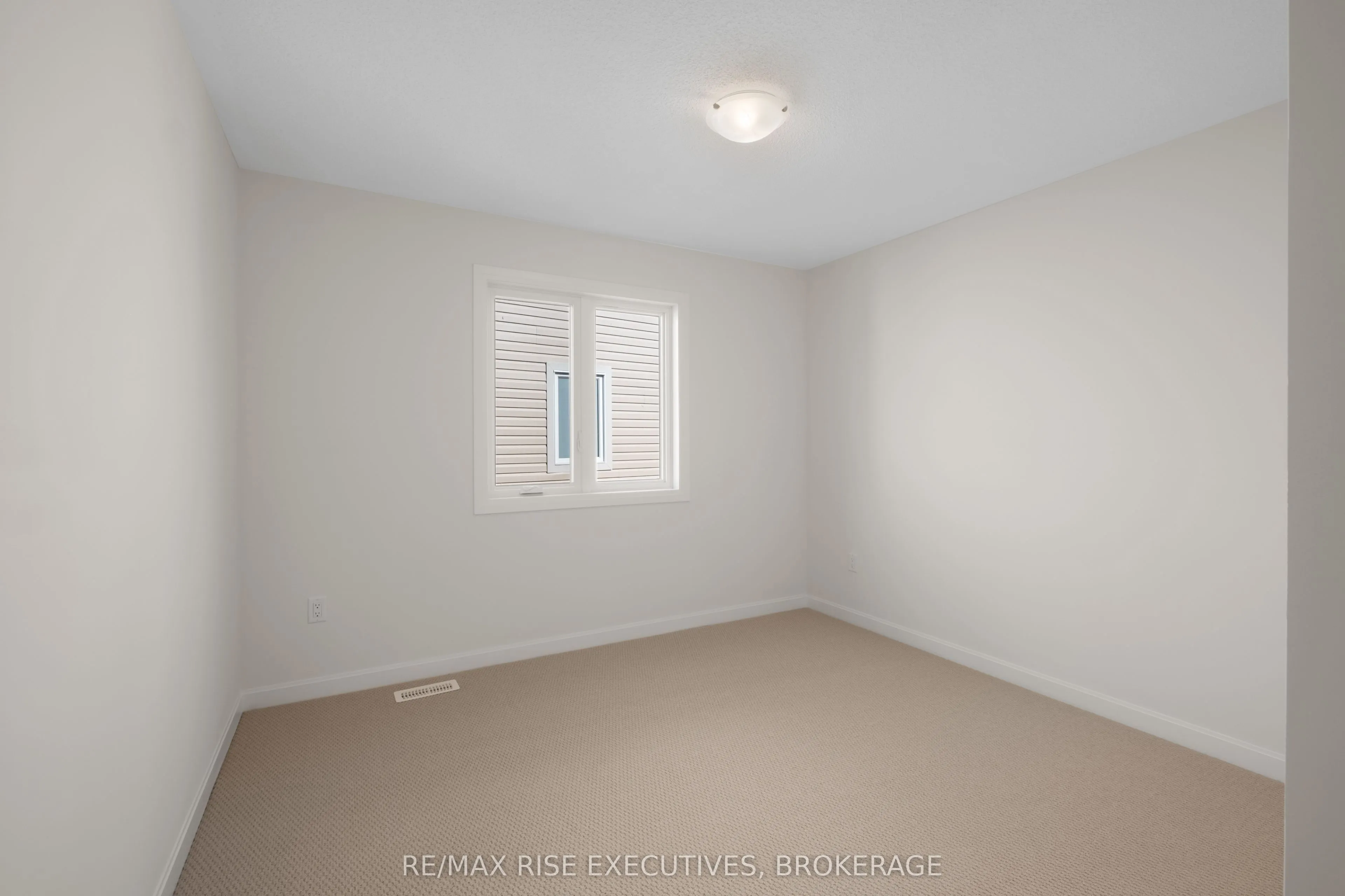 128 Gildersleeve Boulevard