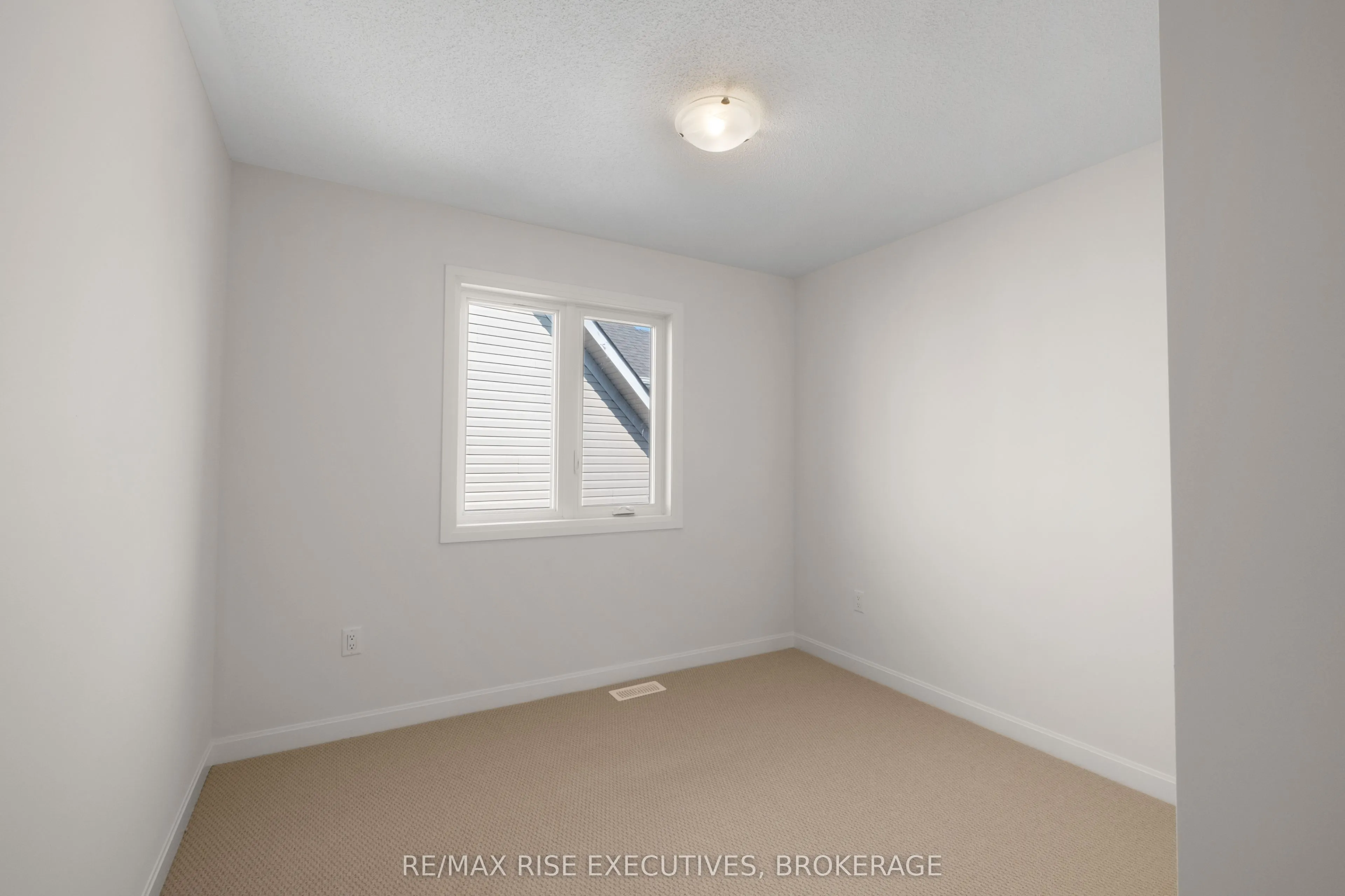 128 Gildersleeve Boulevard