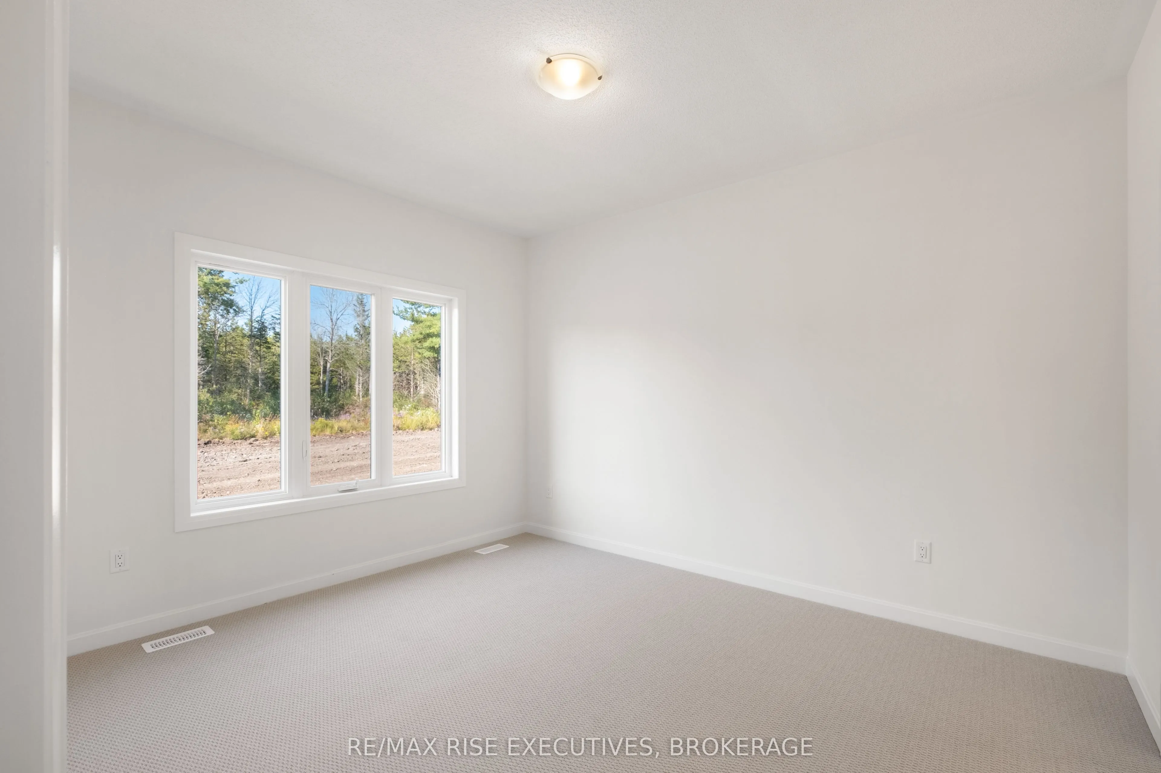 128 Gildersleeve Boulevard