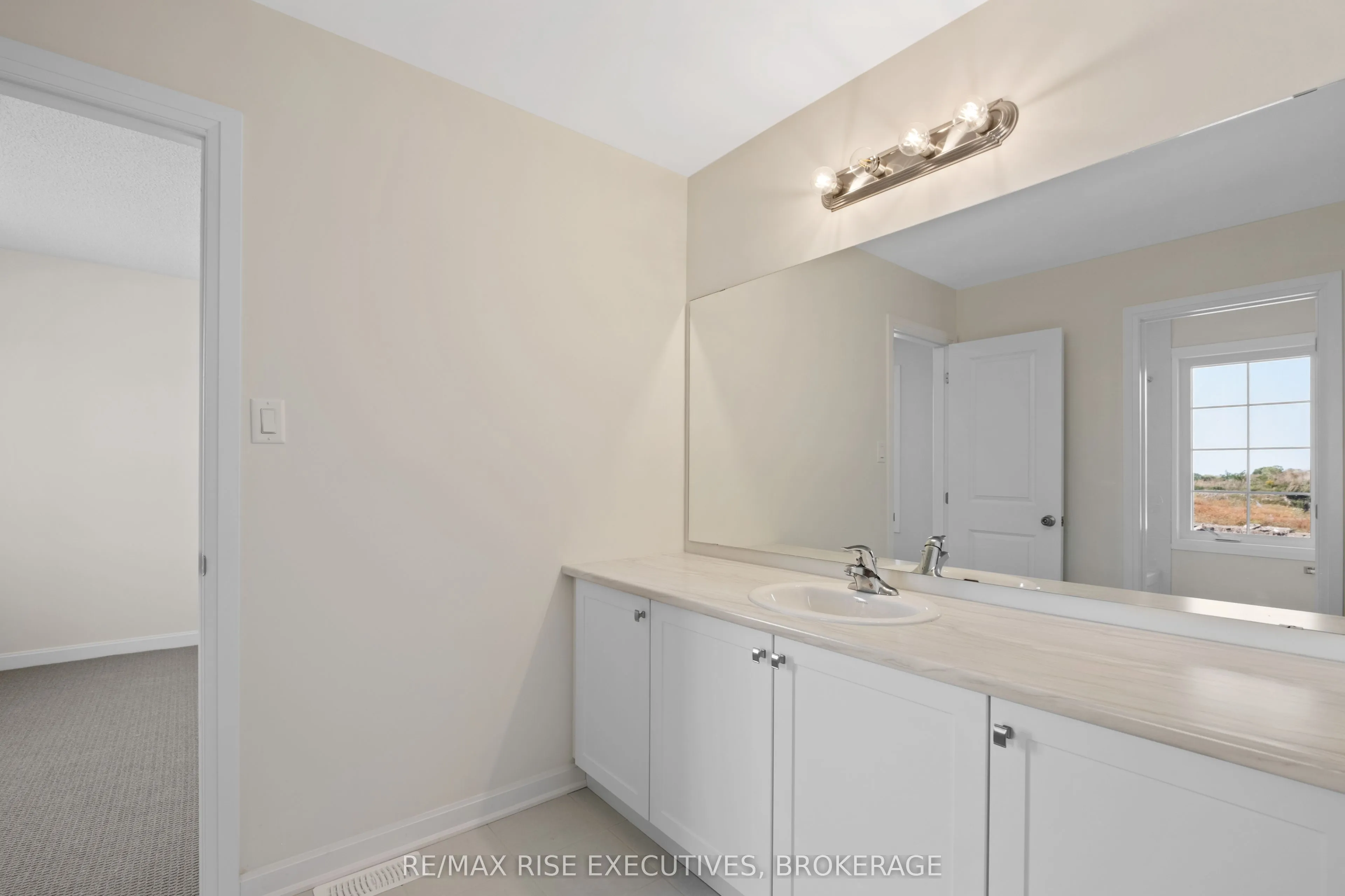 117 WINDERMERE Boulevard