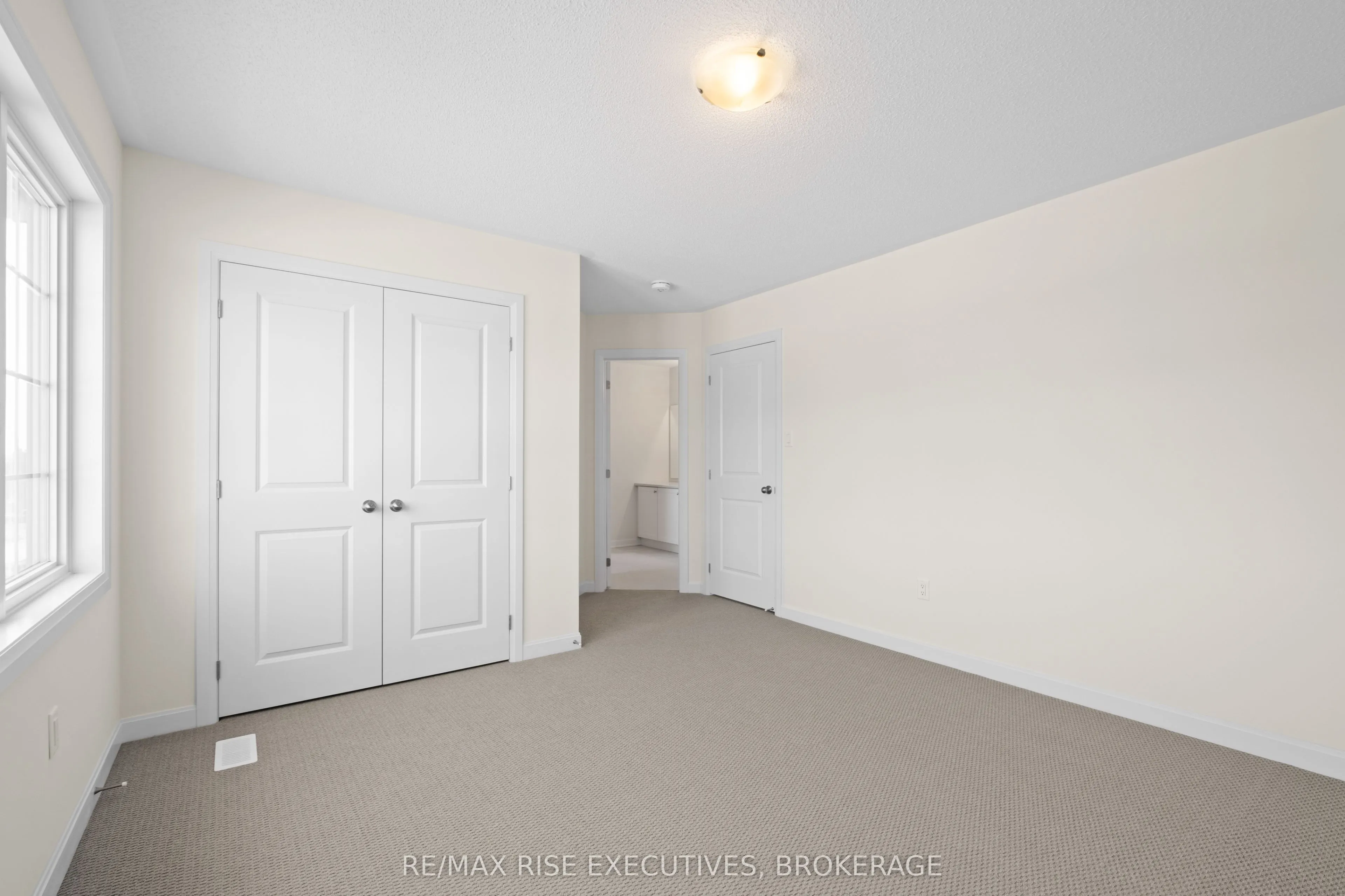 117 WINDERMERE Boulevard