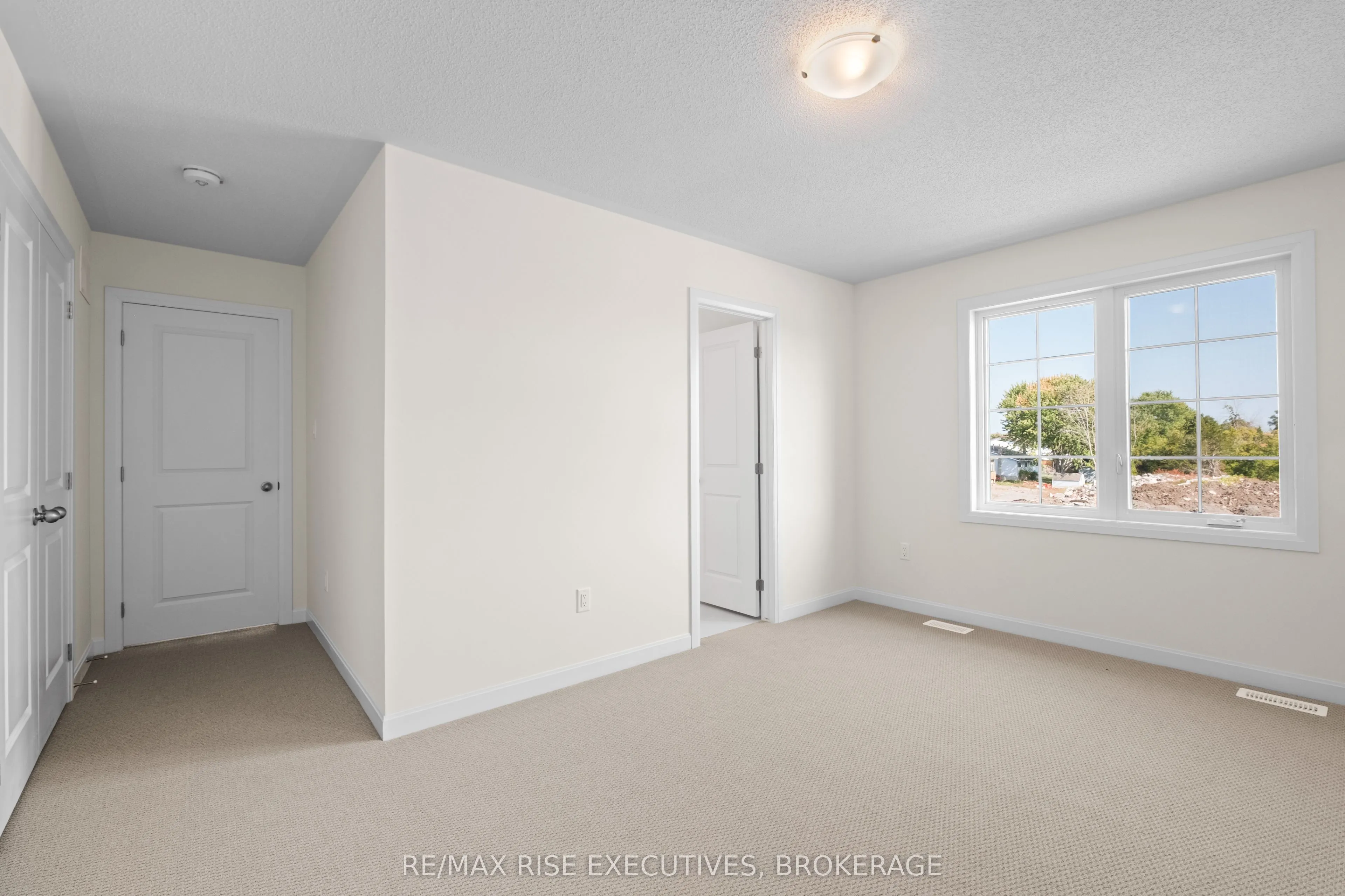 117 WINDERMERE Boulevard
