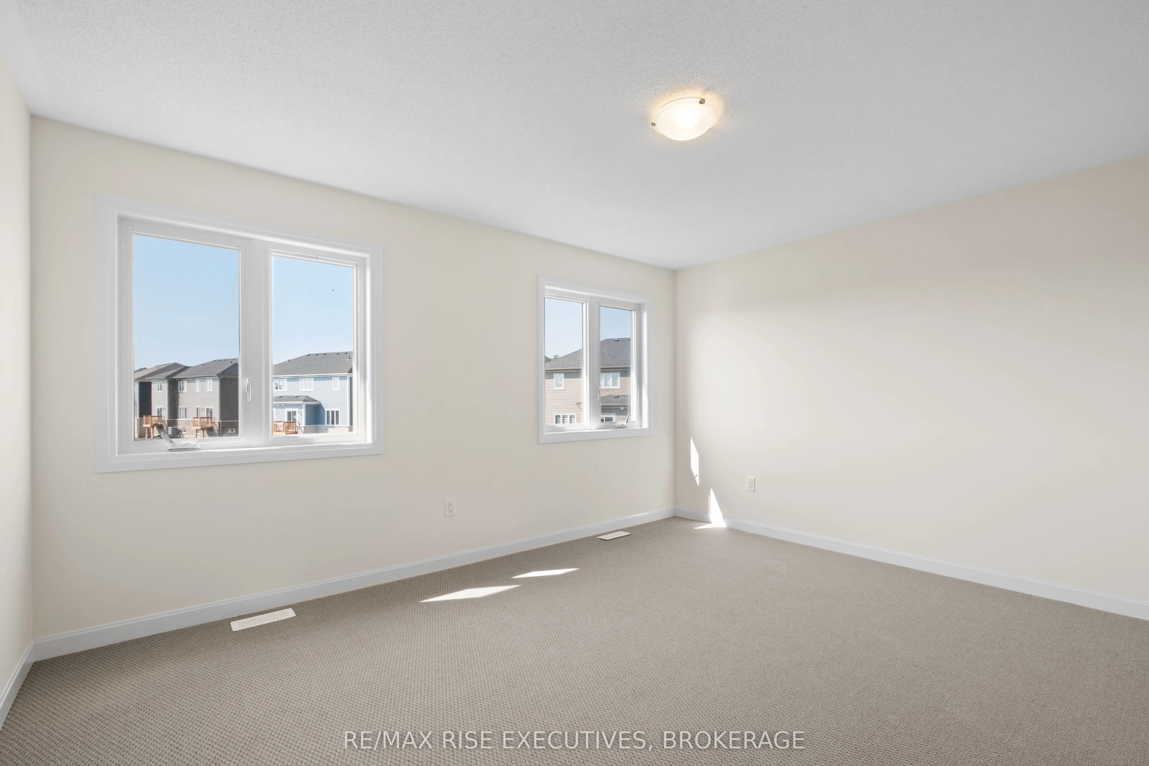 117 WINDERMERE Boulevard