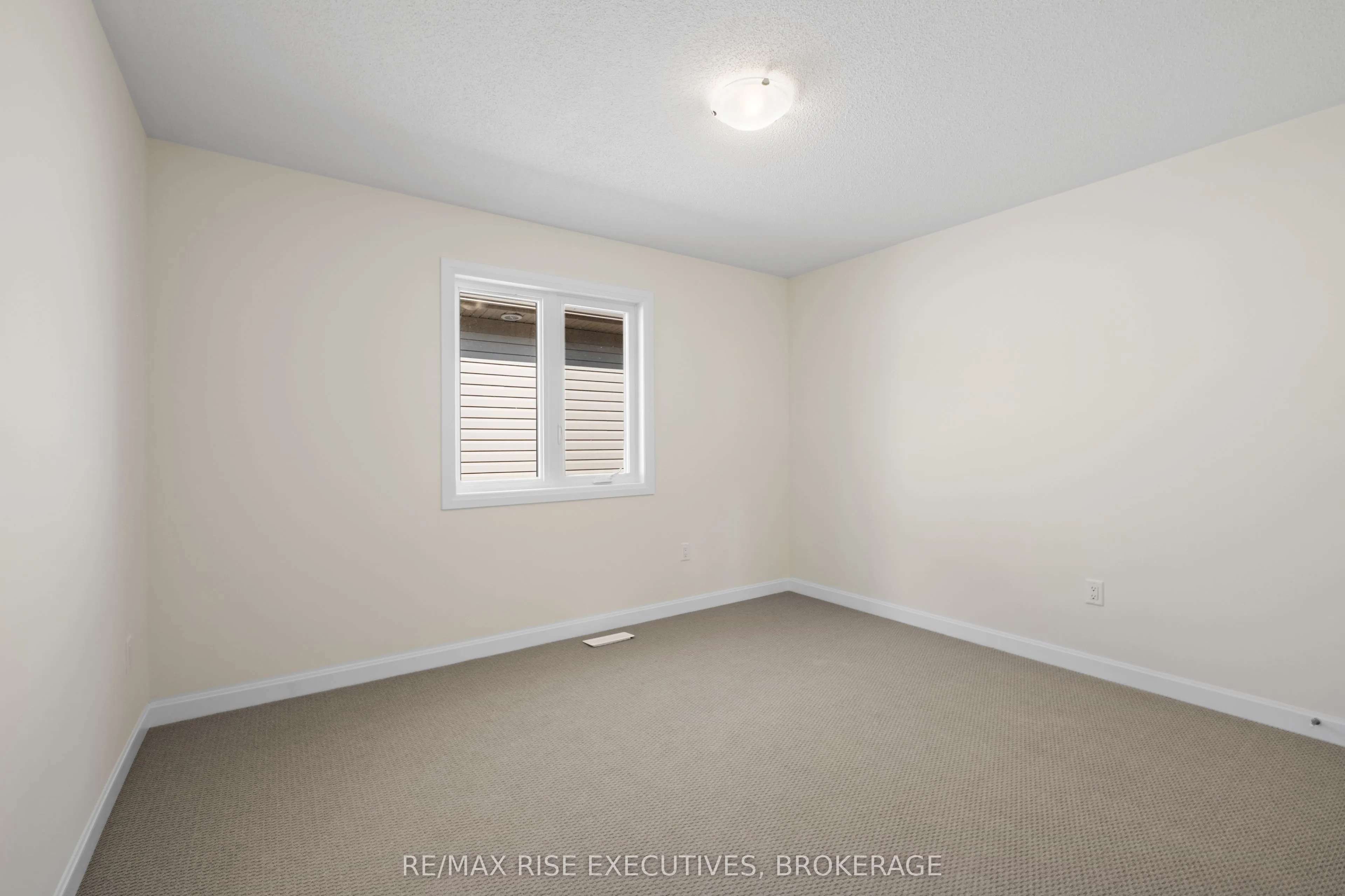 117 WINDERMERE Boulevard