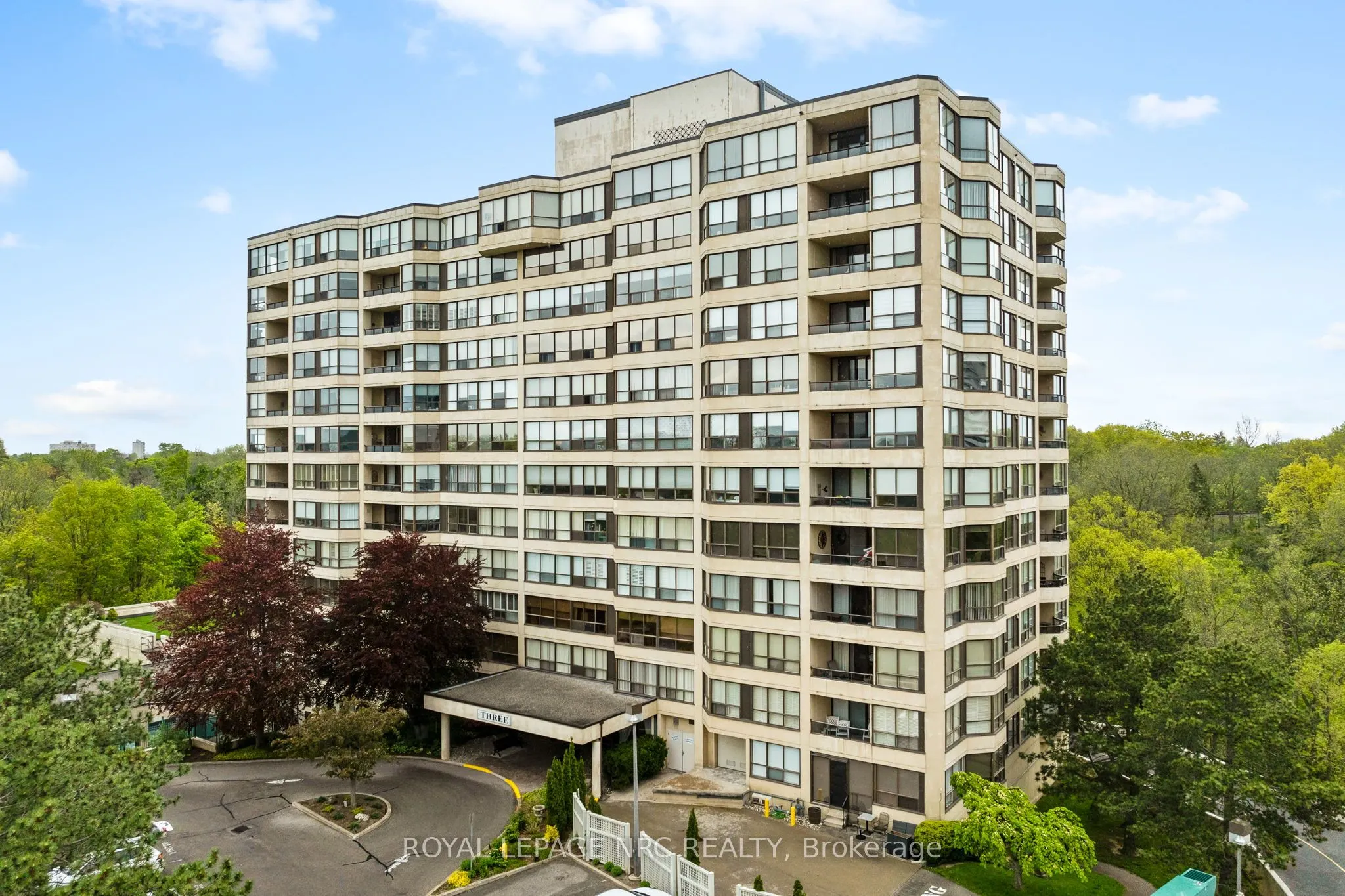 3 Towering Heights Boulevard, #PH6