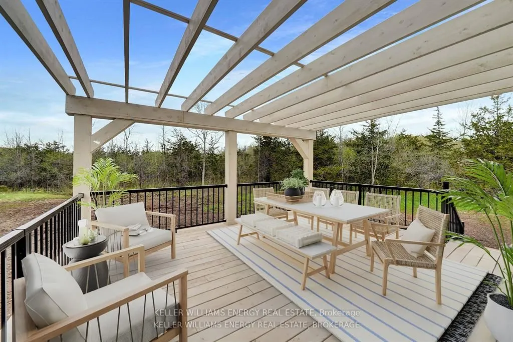 1032 Burr Road