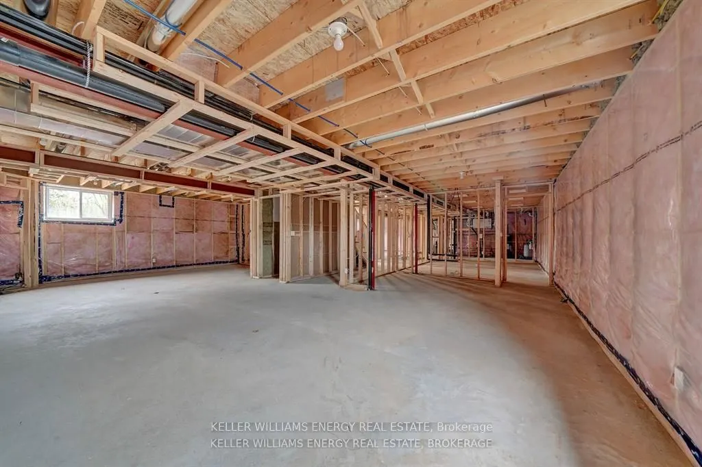 1032 Burr Road