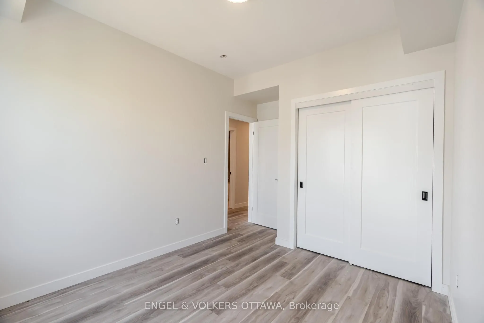 195 Hopewell Avenue, #A