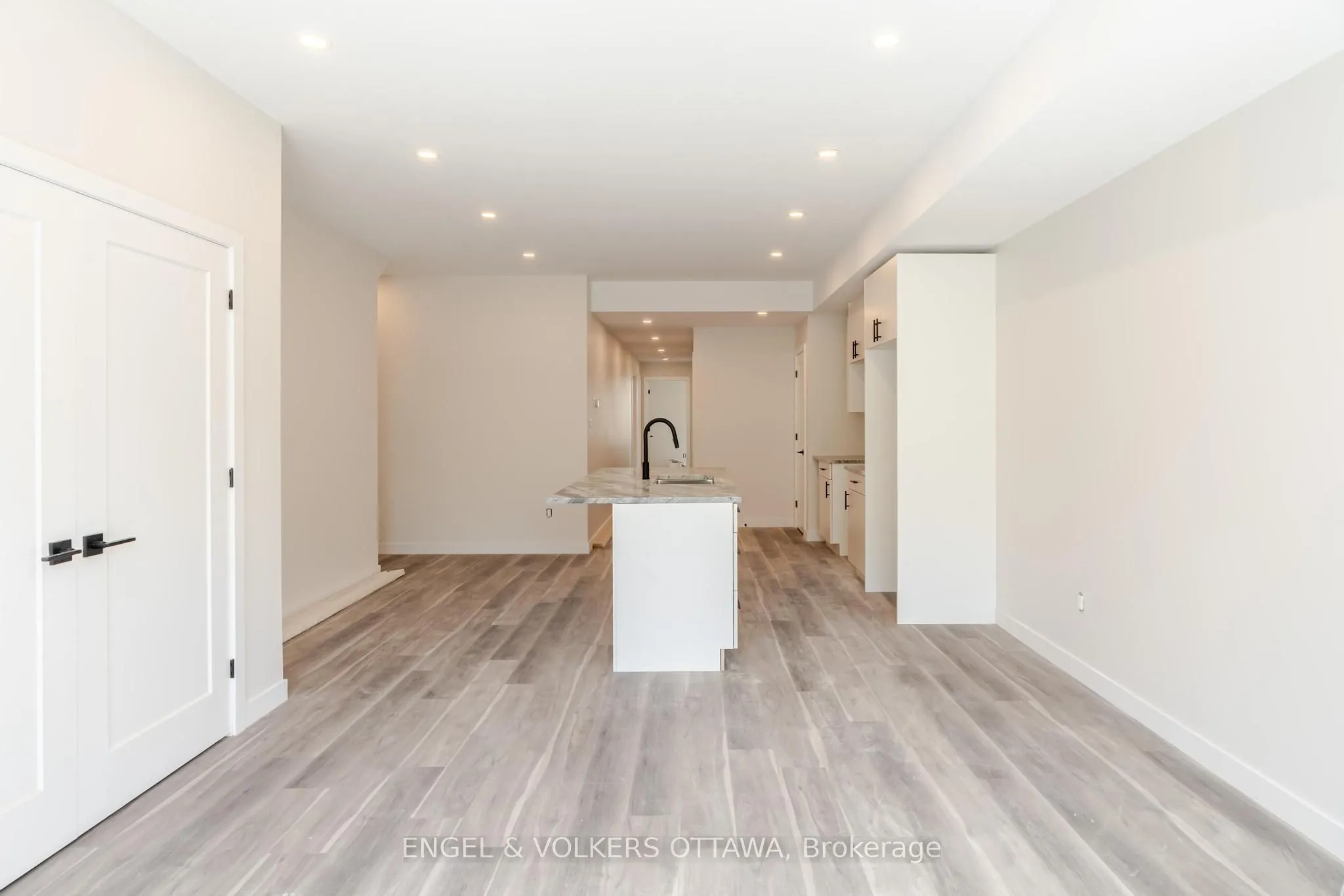 195 Hopewell Avenue, #A