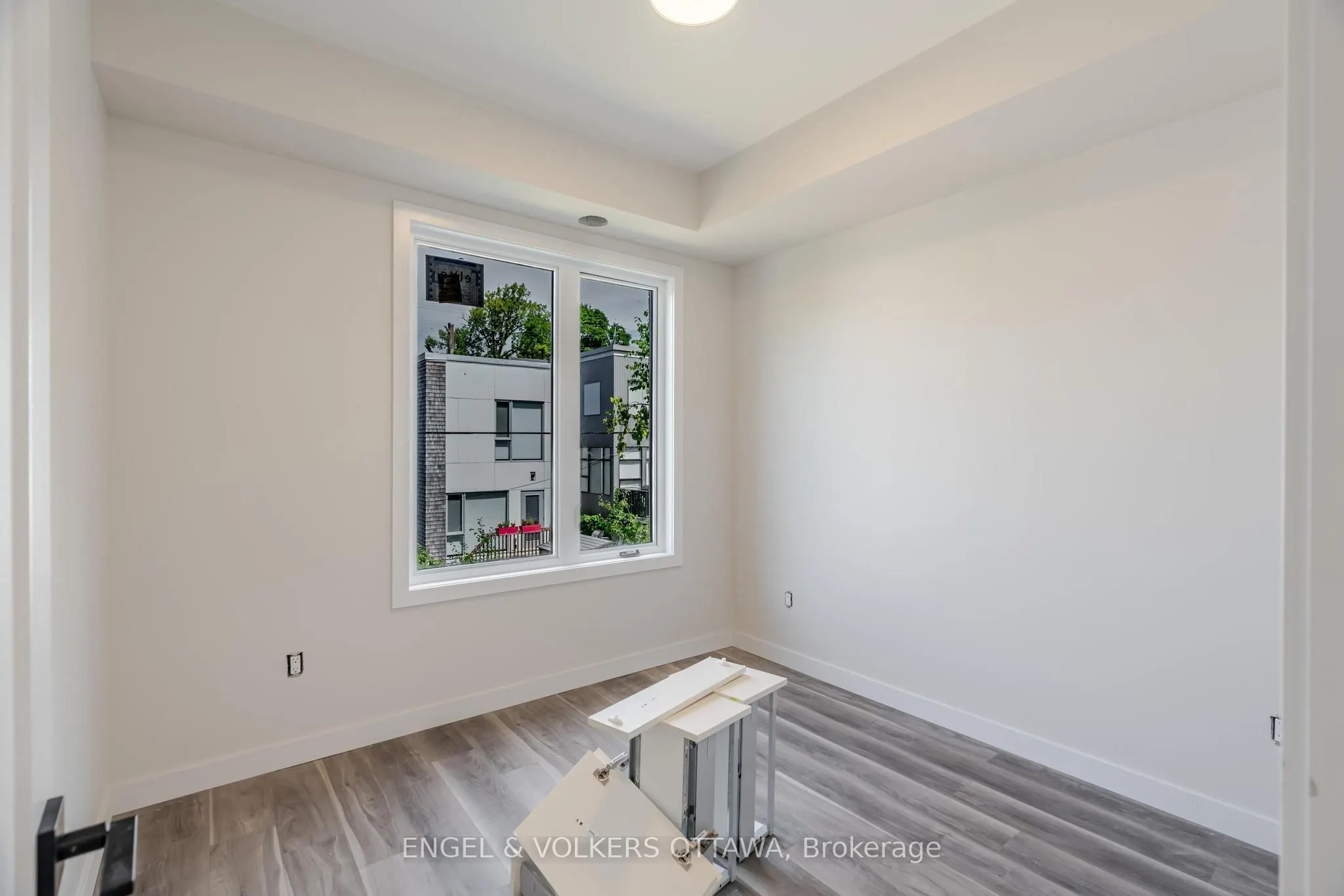 195 Hopewell Avenue, #A