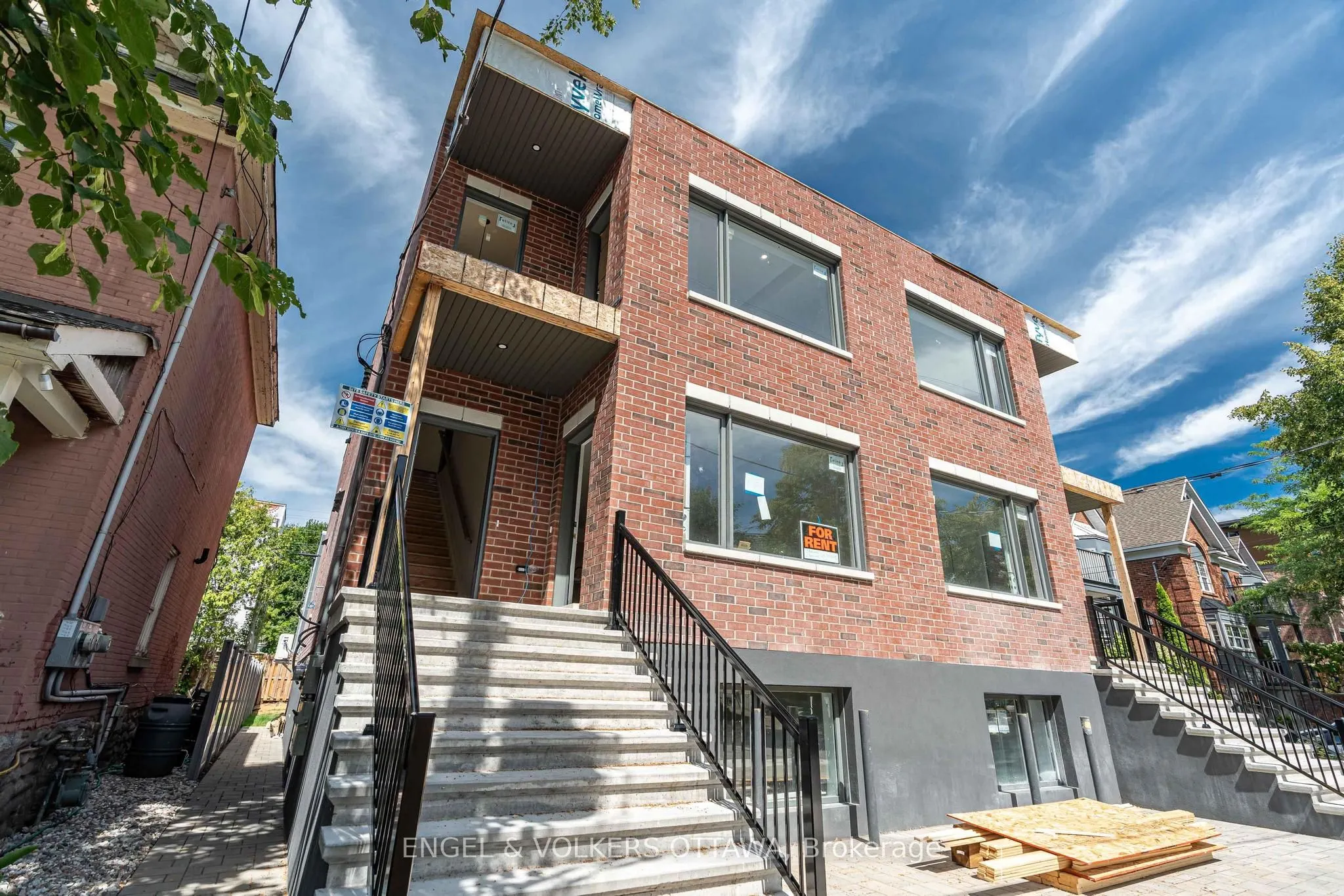 195 Hopewell Avenue, #A
