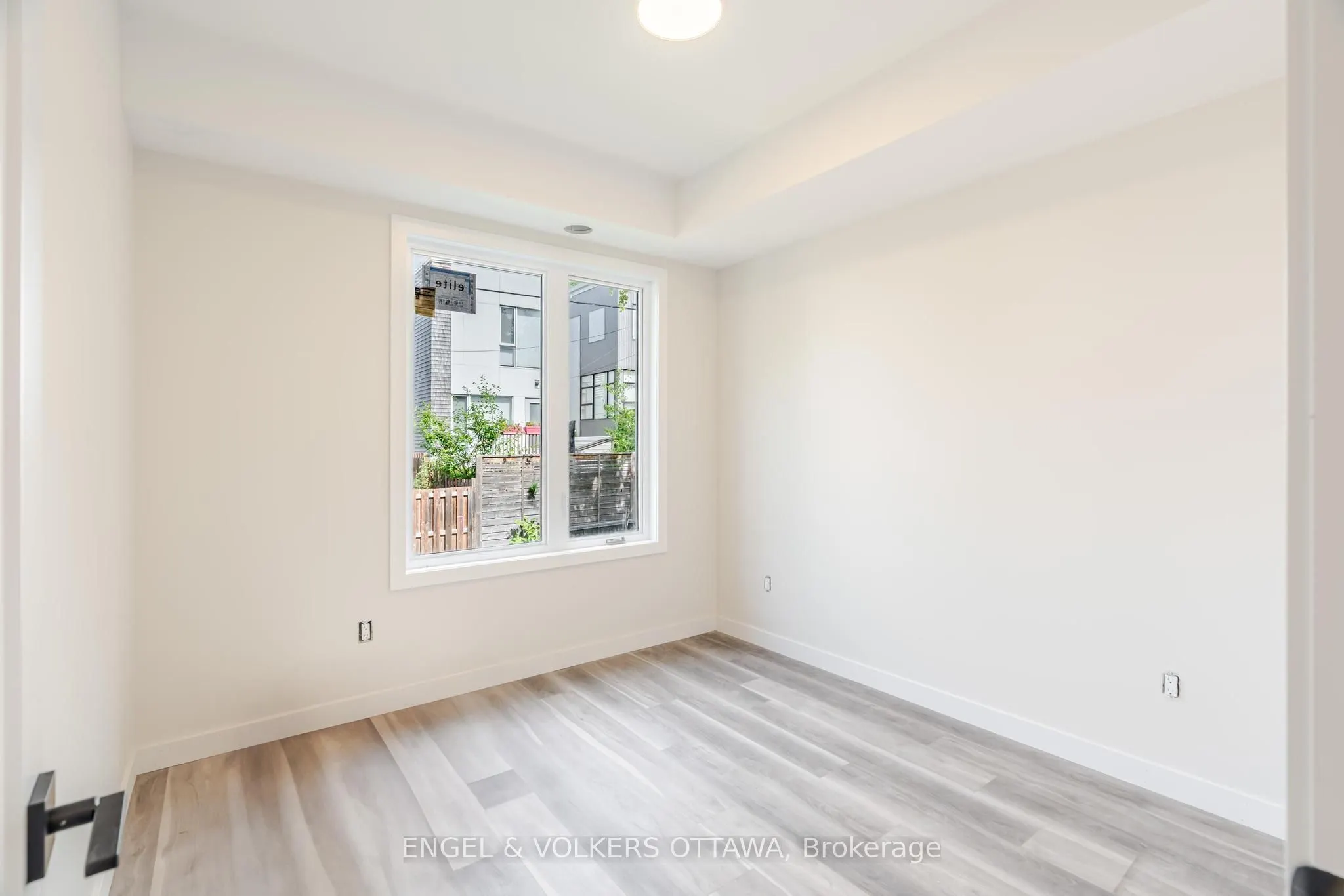 195 Hopewell Avenue, #A