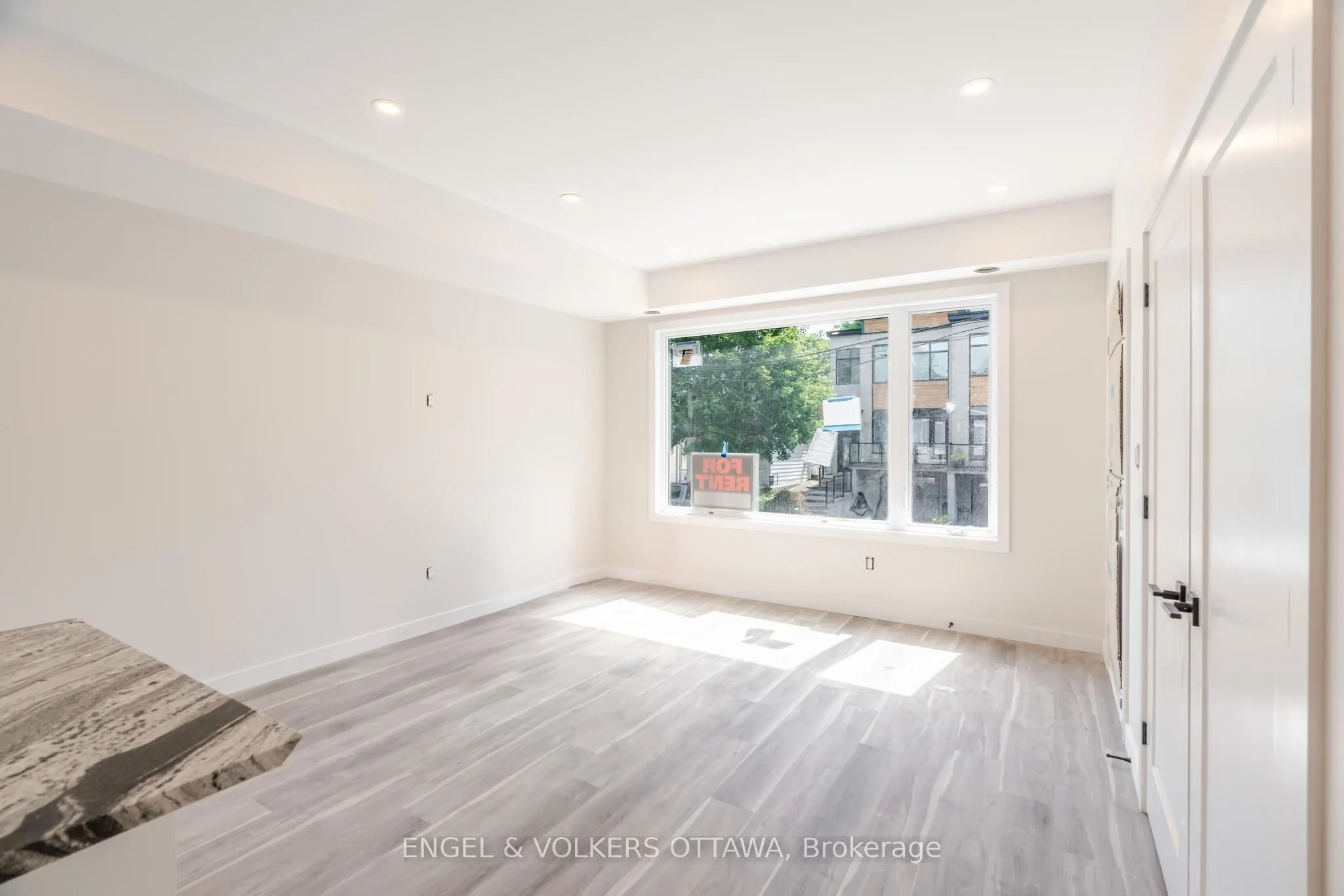 195 Hopewell Avenue, #A