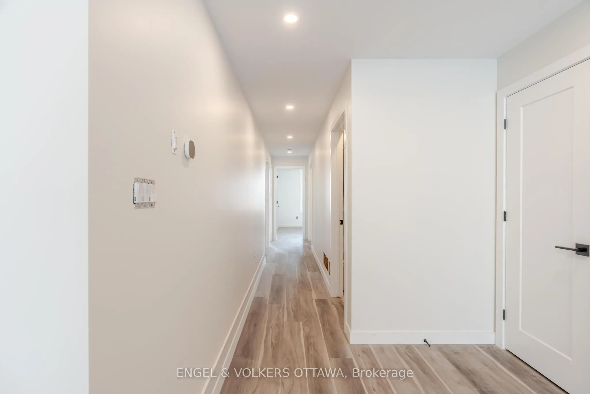 195 Hopewell Avenue, #A