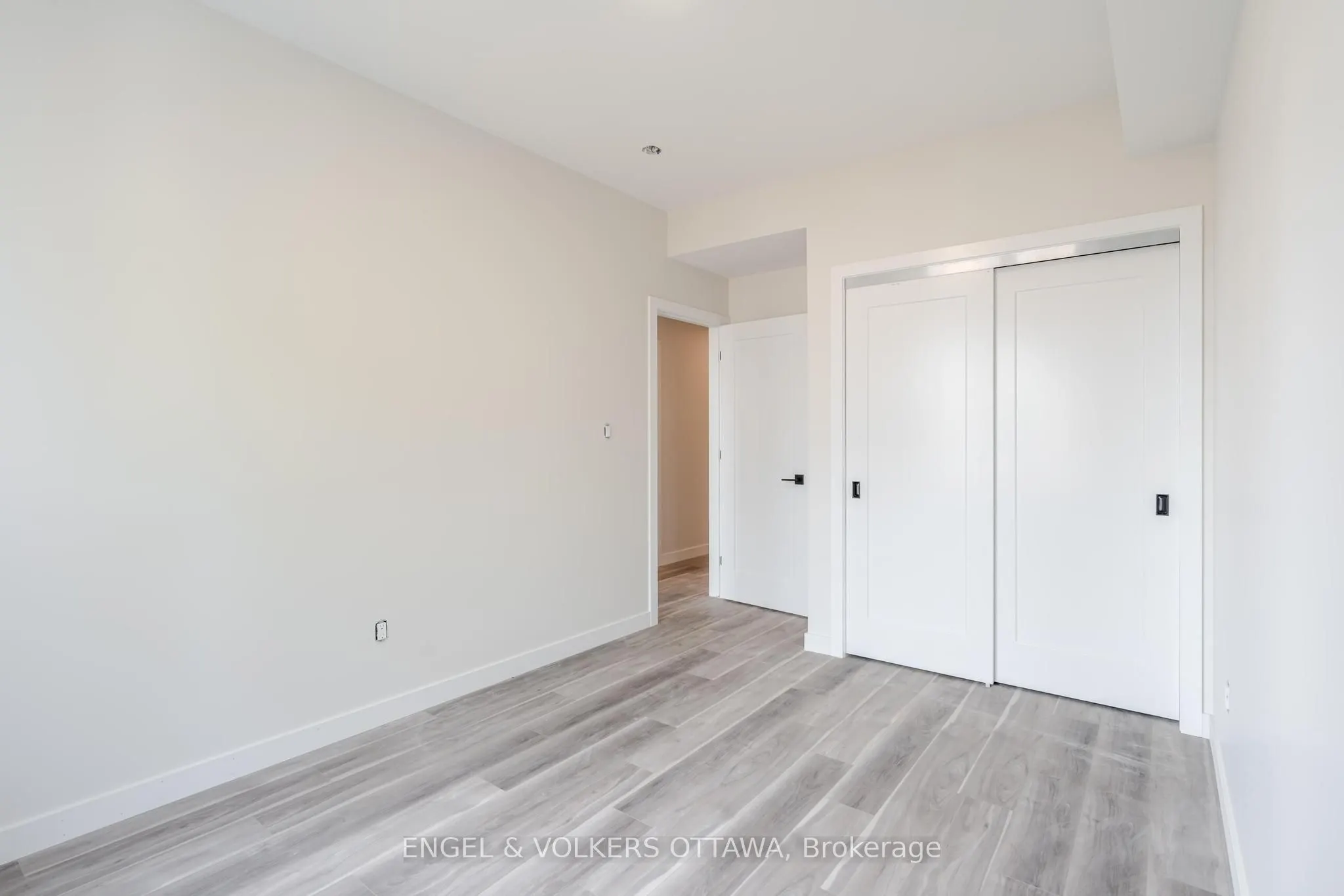 195 Hopewell Avenue, #A