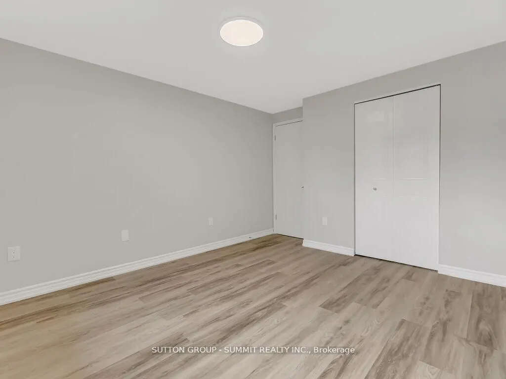 2 Grandridge Crescent