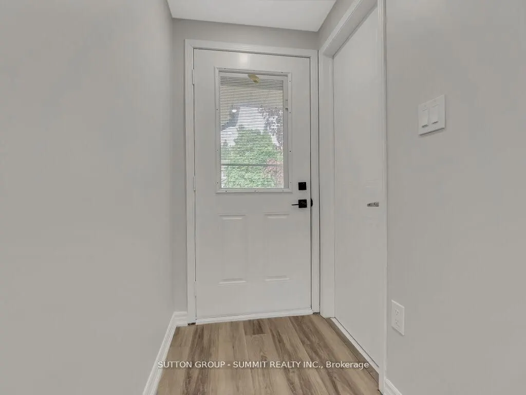 2 Grandridge Crescent