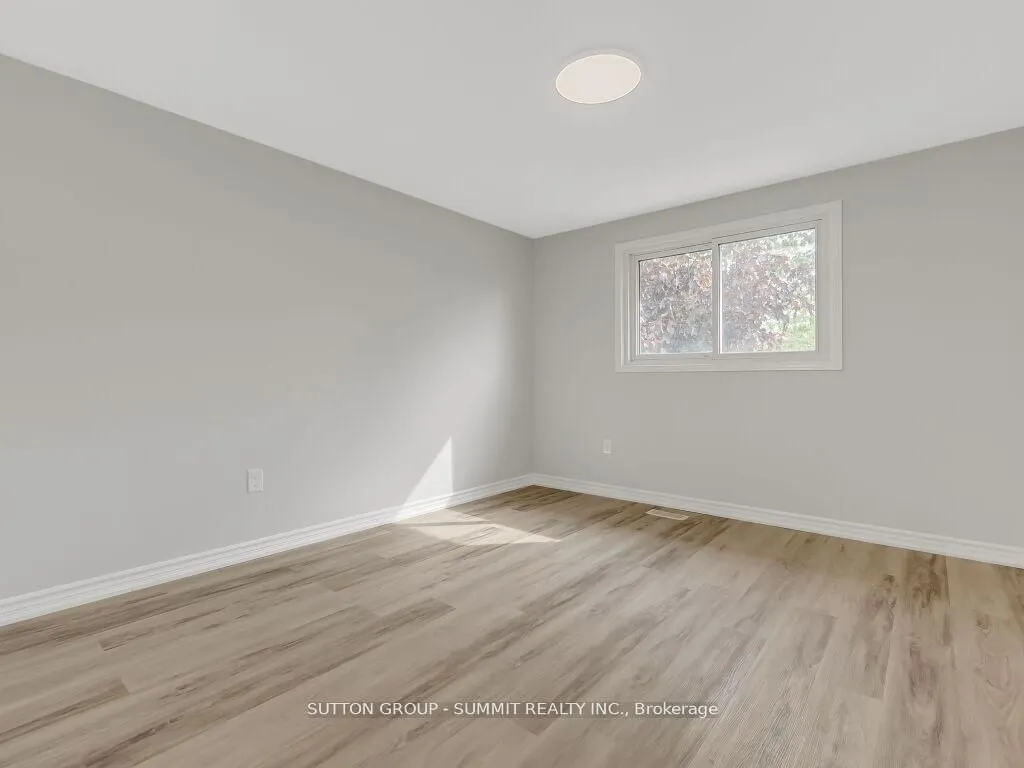 2 Grandridge Crescent