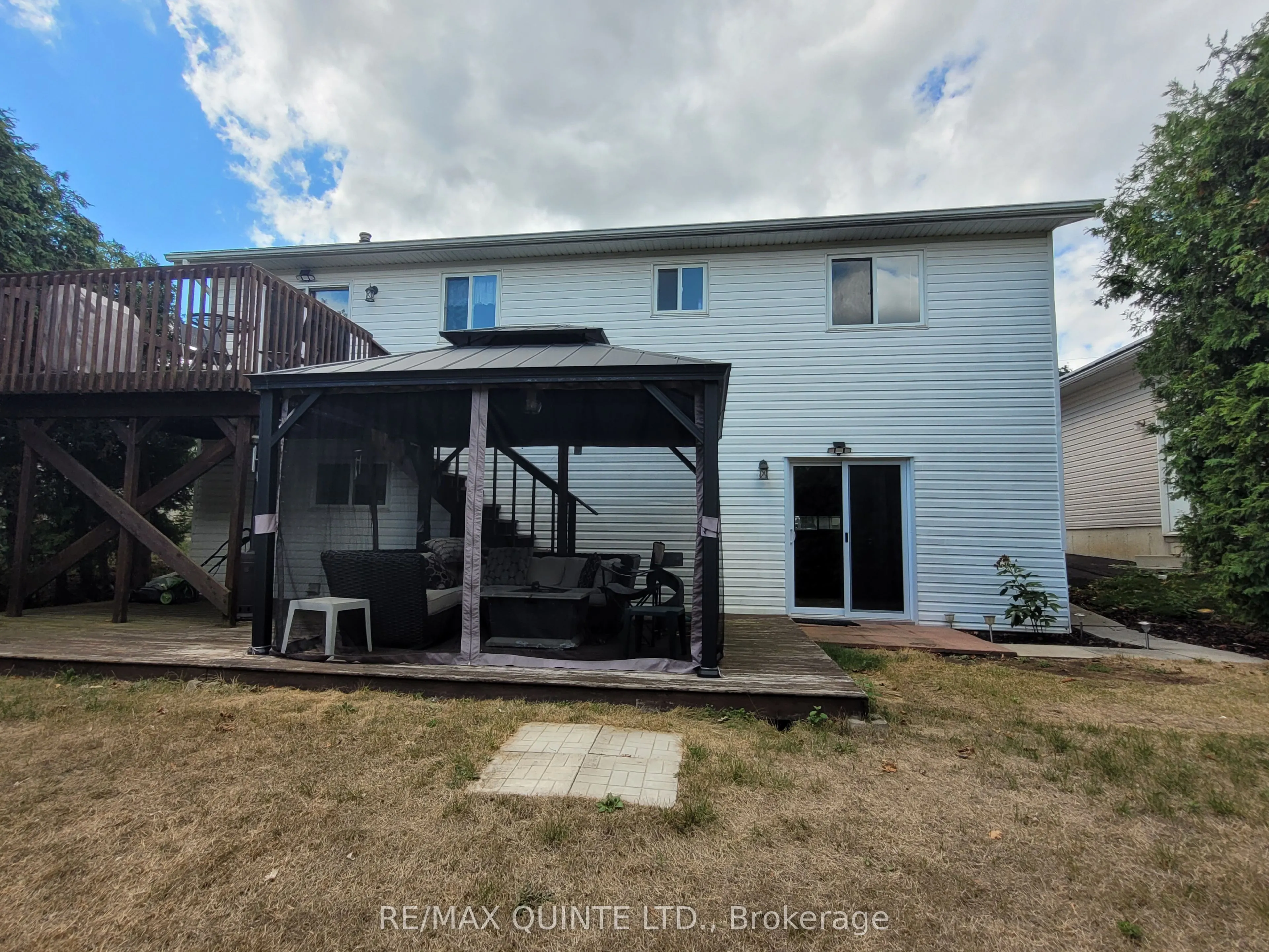 107 University Avenue