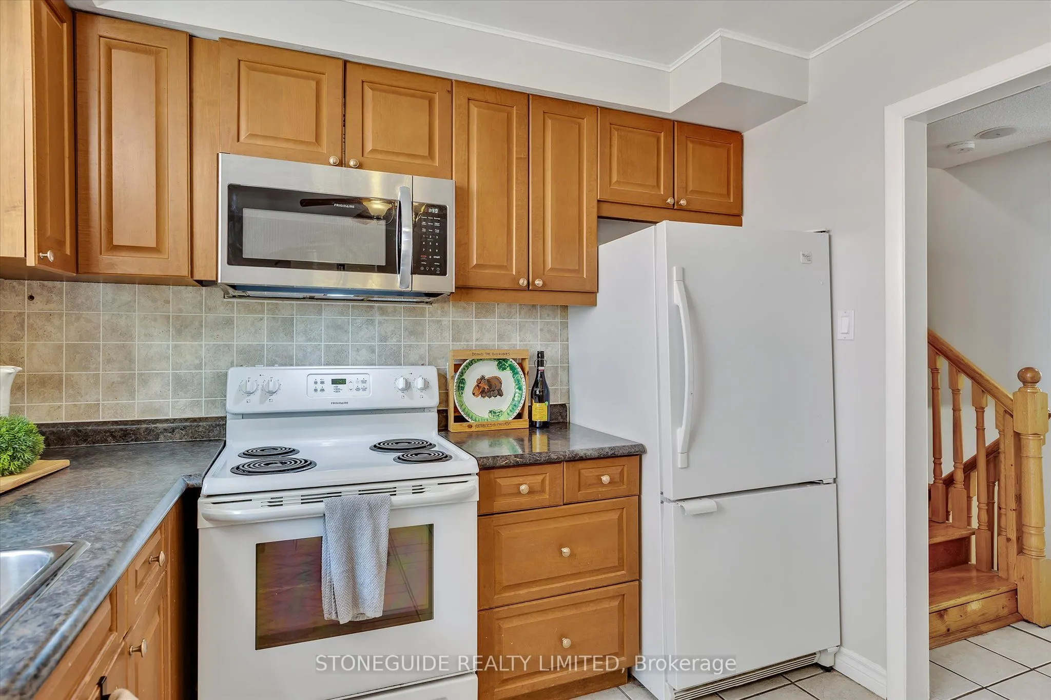 976 Sydenham Road
