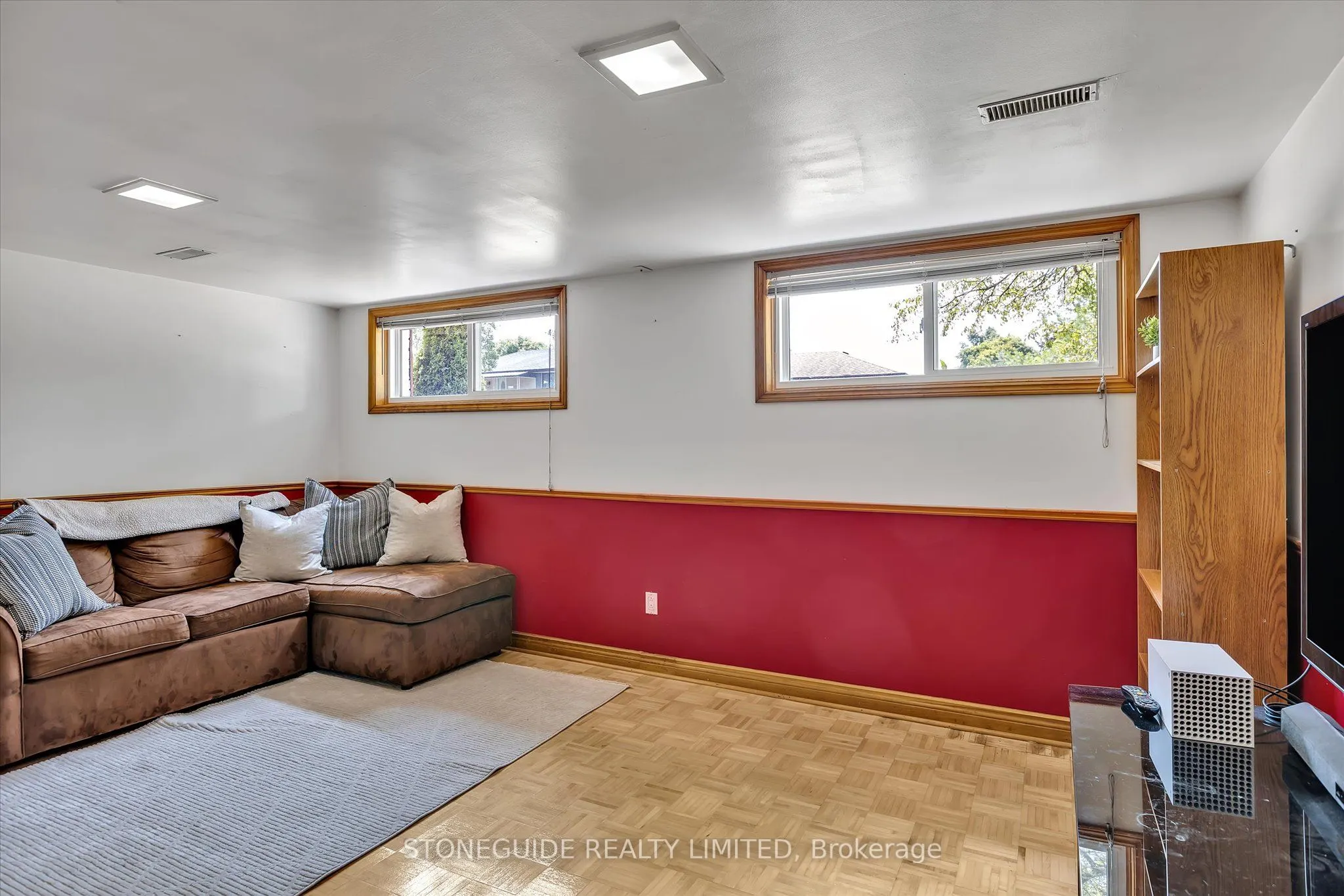 976 Sydenham Road