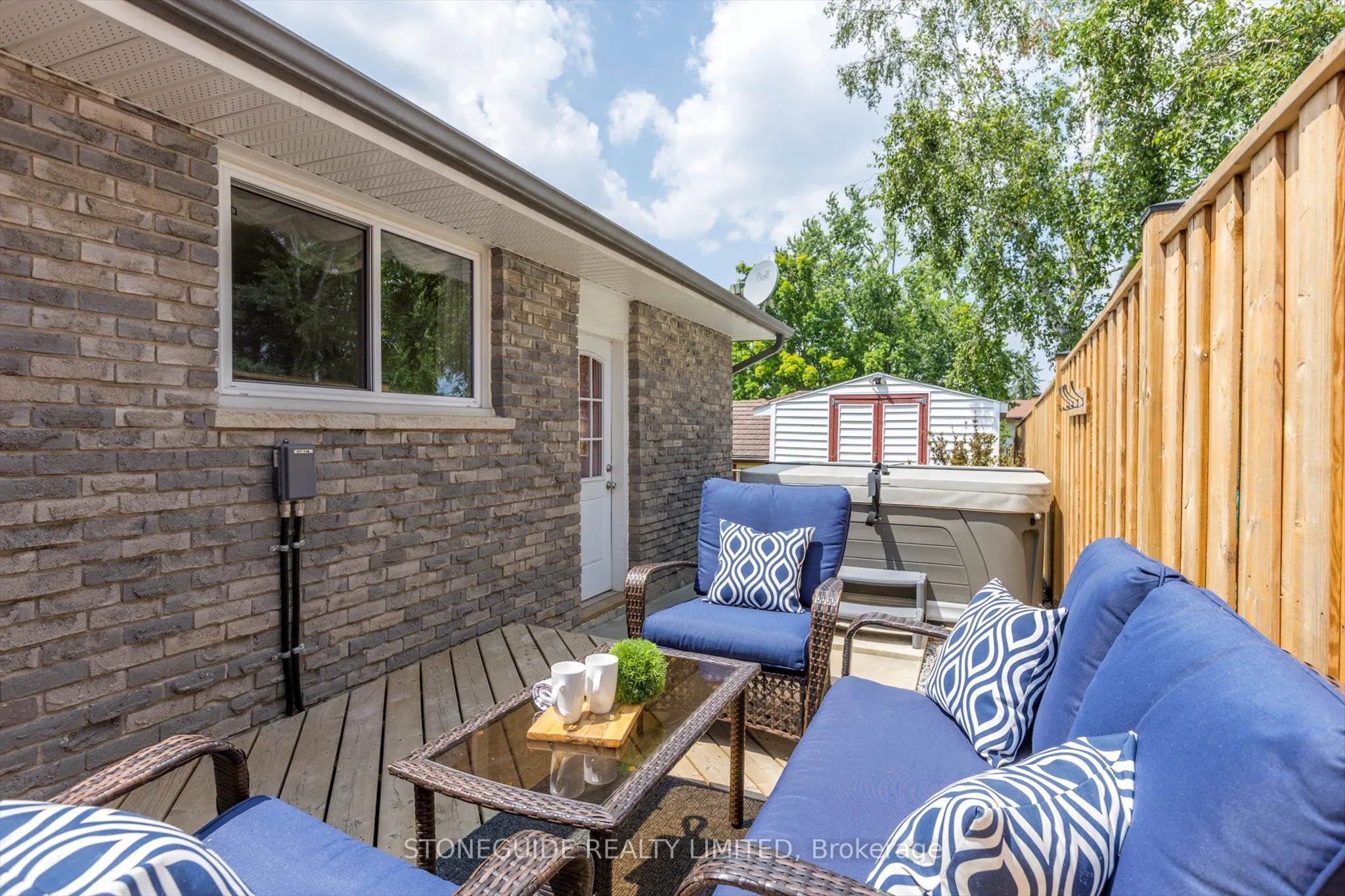 976 Sydenham Road