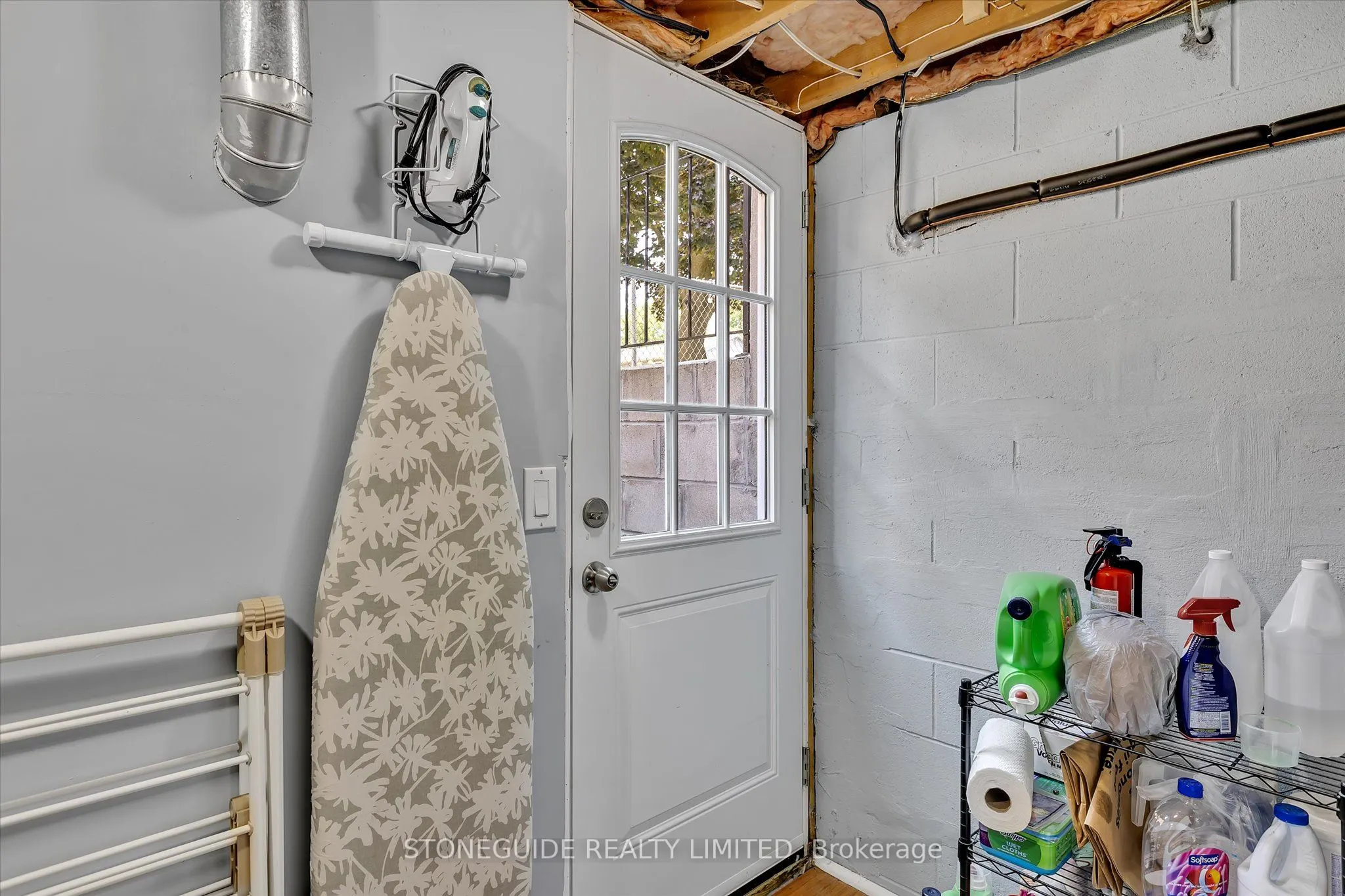976 Sydenham Road