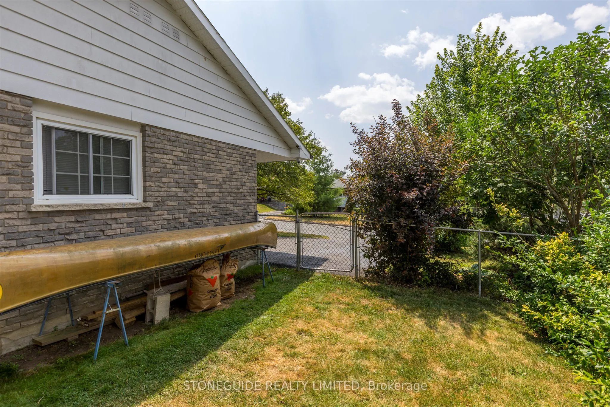 976 Sydenham Road