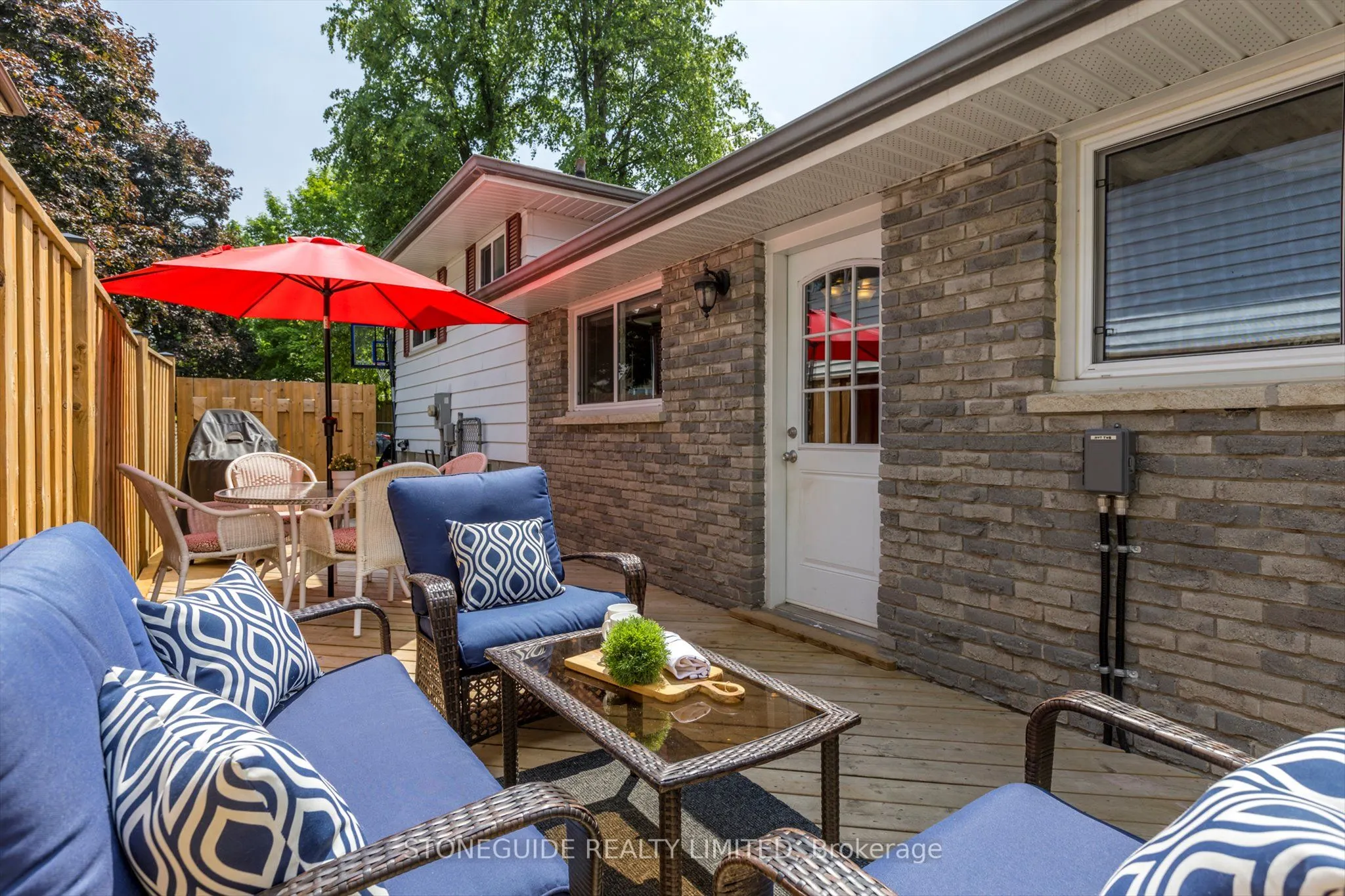 976 Sydenham Road