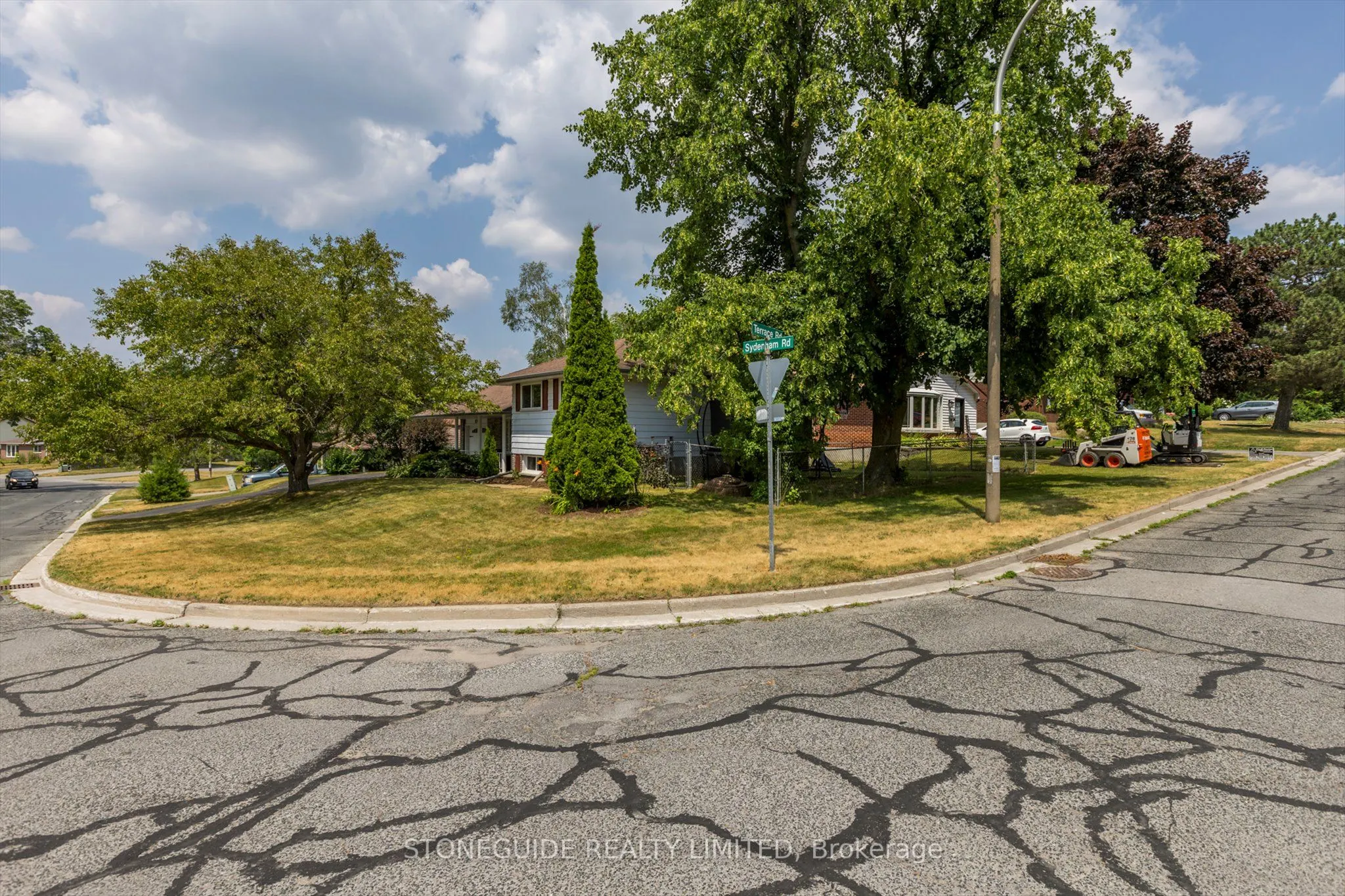 976 Sydenham Road