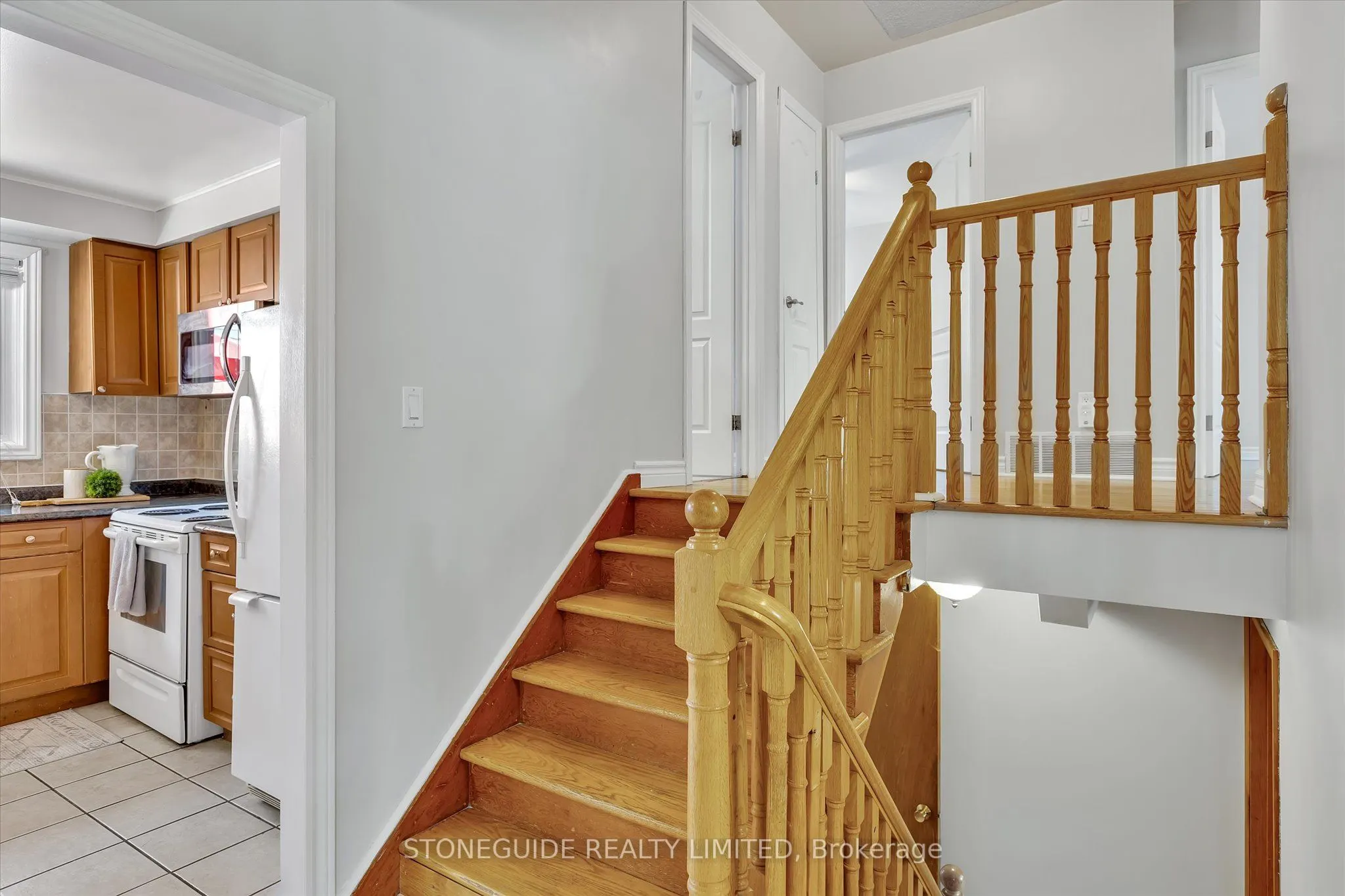 976 Sydenham Road