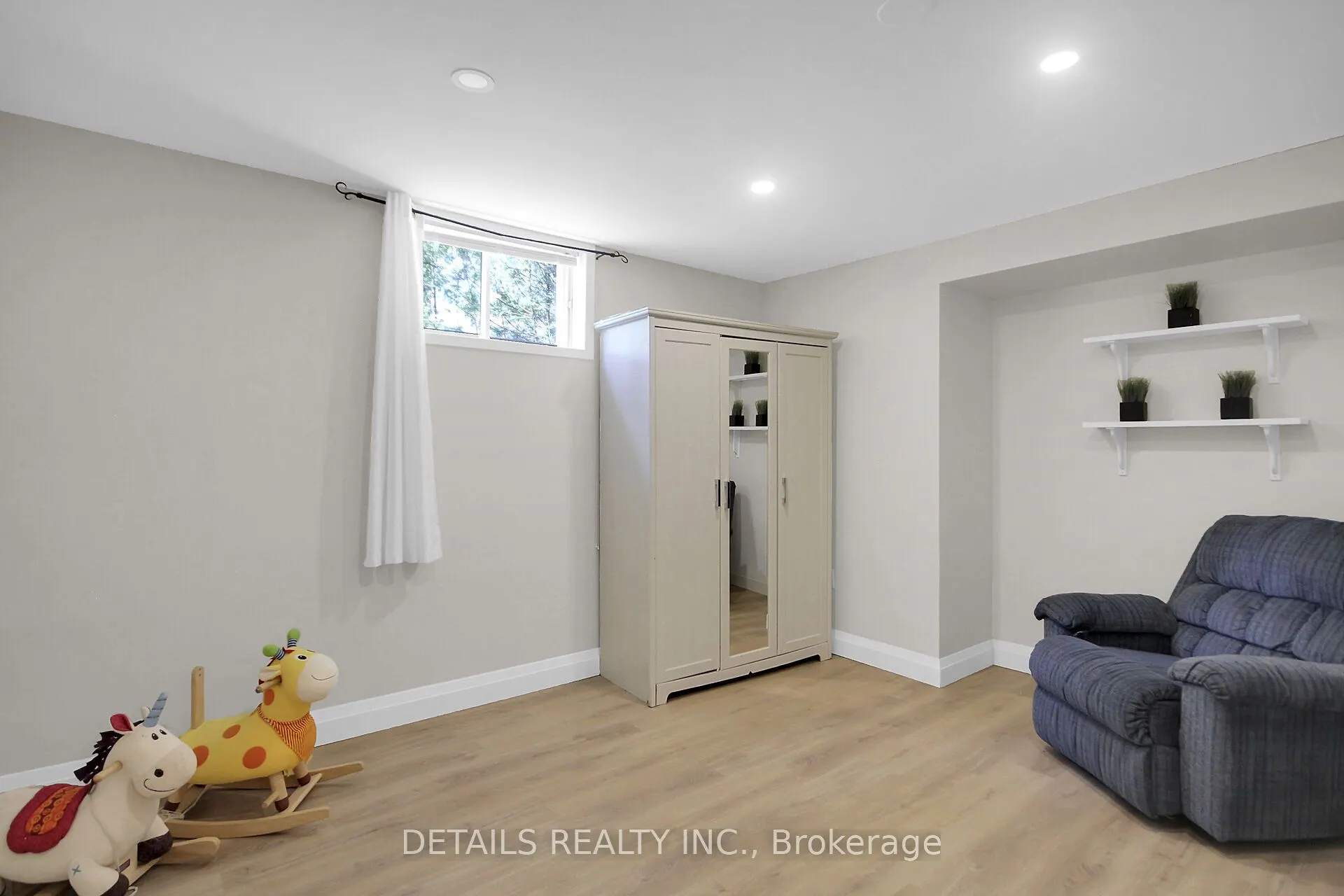 1362 Cornfield Crescent