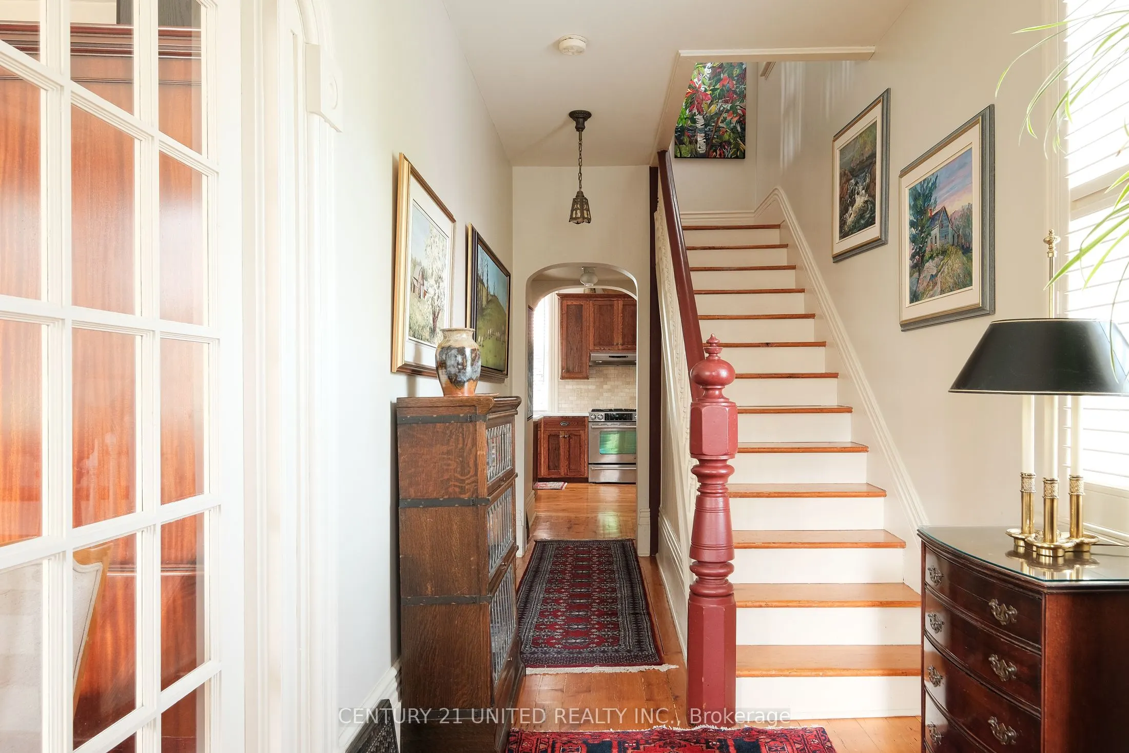 558 Harvey Street